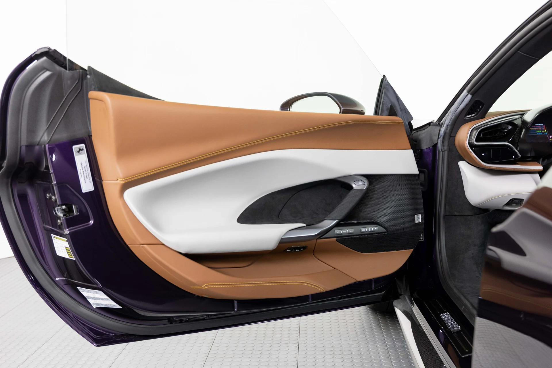 mph019_112116865_1de102e0684ae500b3b8fdd962157c9f_2861c8f76d