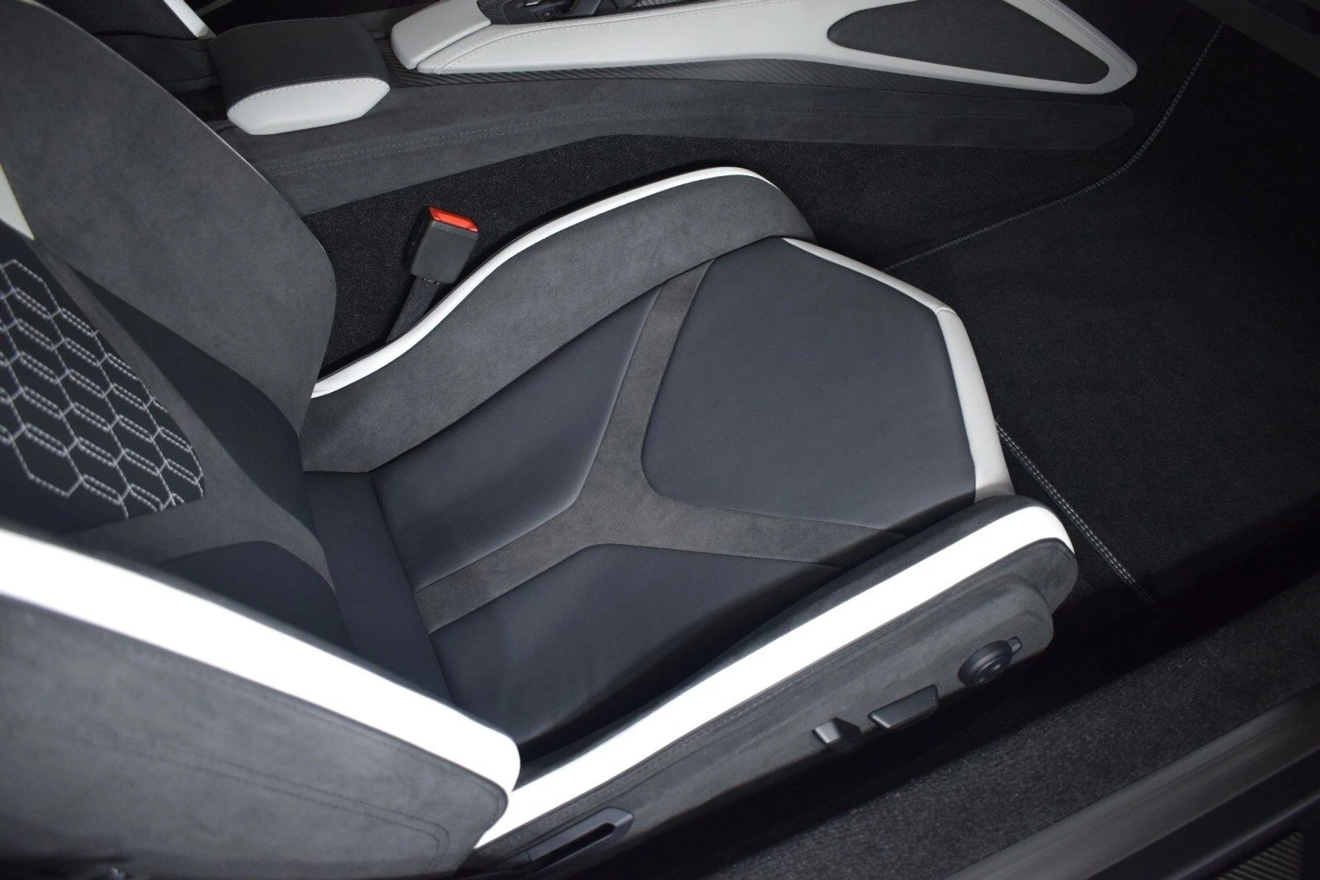 mph019_1123408271_f1c29df995aa4e288003a8429cc4bed3x_b5feaad976