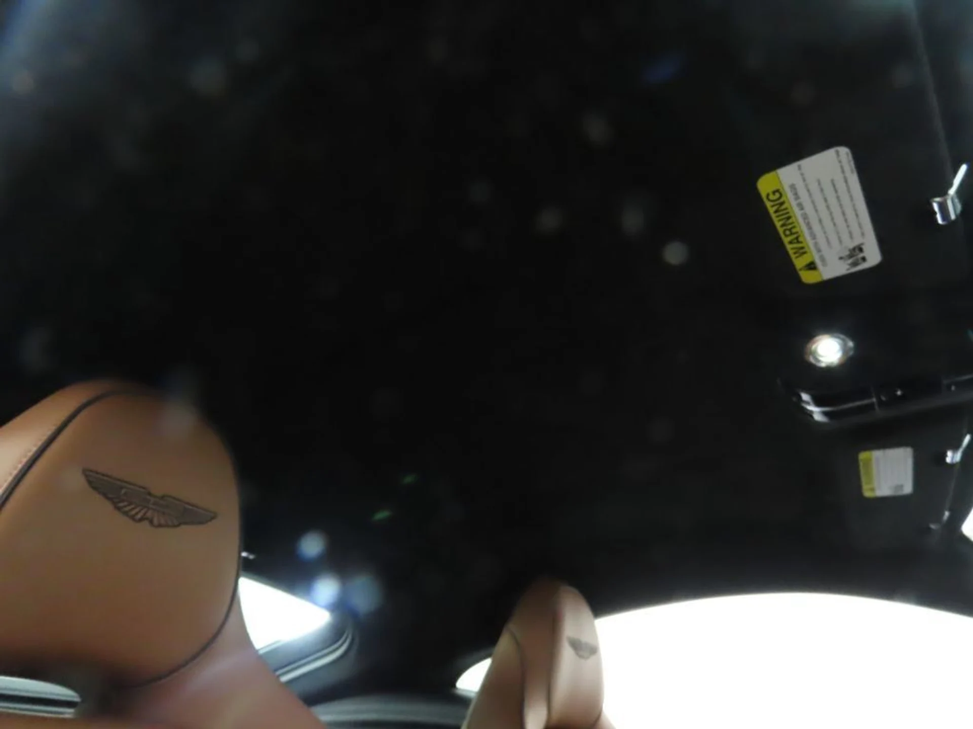 mph019_1124245688_used_2025_aston_martin_vantage_coupe_8119_22984351_20_1024_8c9bd6abf4