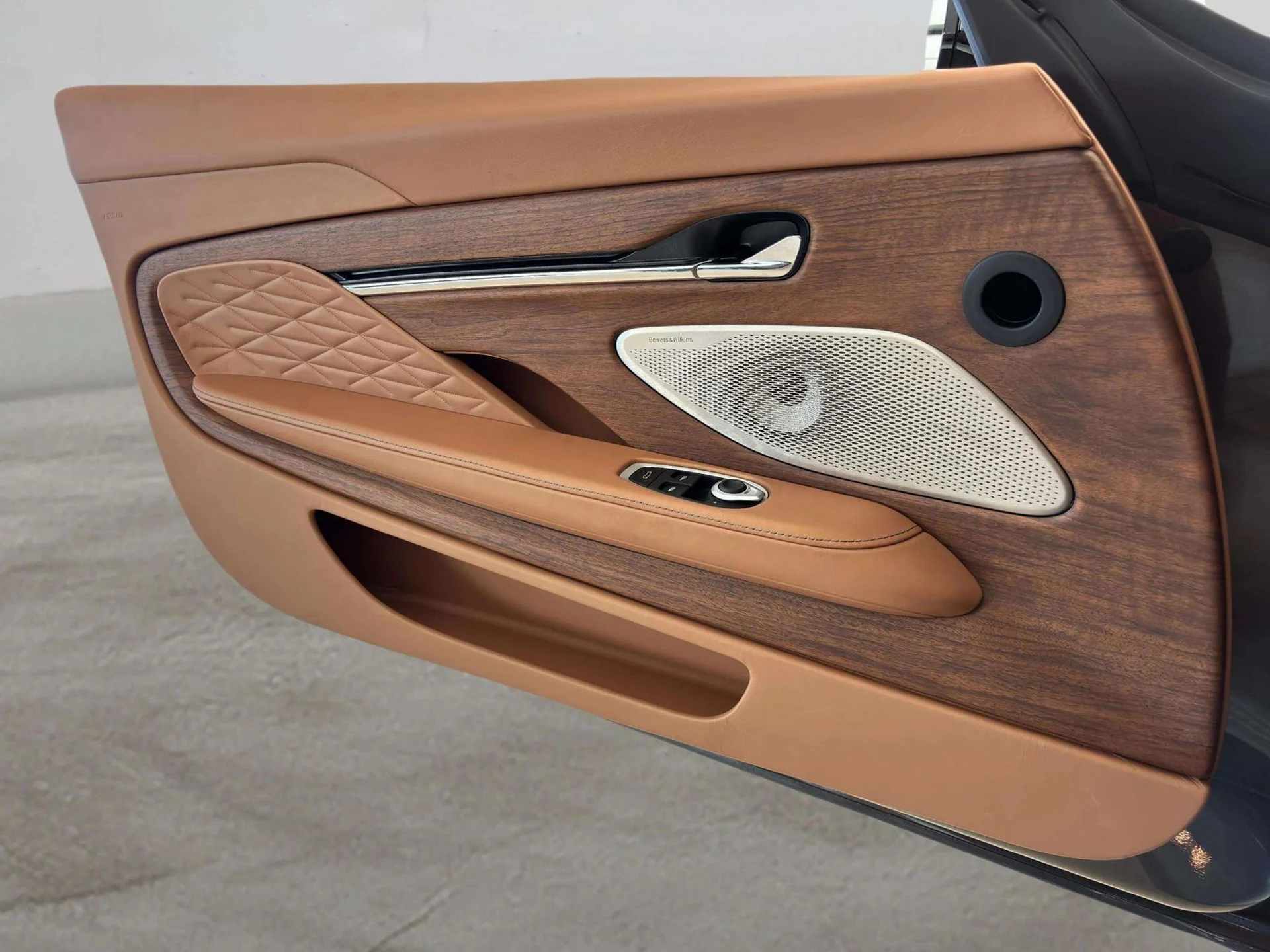 mph019_1125860983_42c56260_826f_4a7a_9bfb_eaea820a78d0_fe44071b4b