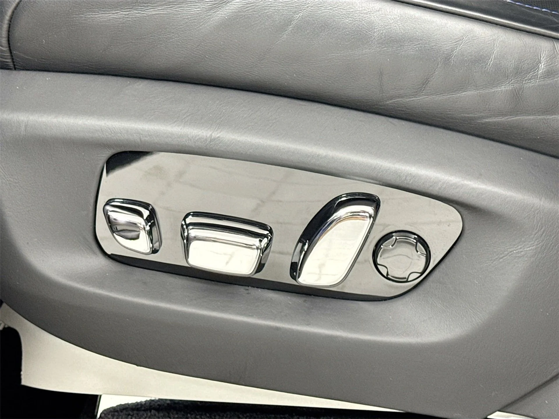 mph019_1130548617_4f3fec2f87a03231f30342b4273eacd0x_928d78216b