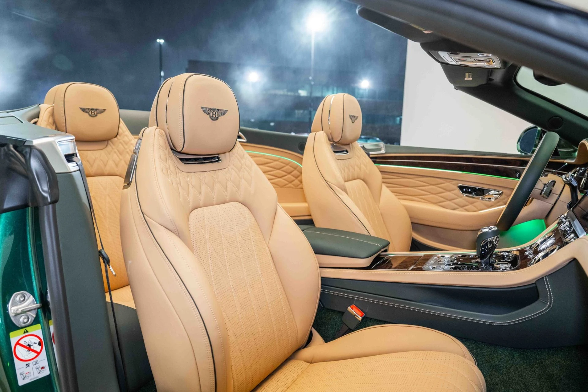 mph019_1133750937_Used_2024_Bentley_CONTINENTAL_GTC_Azure_V8_1705167159_4ed79fae33