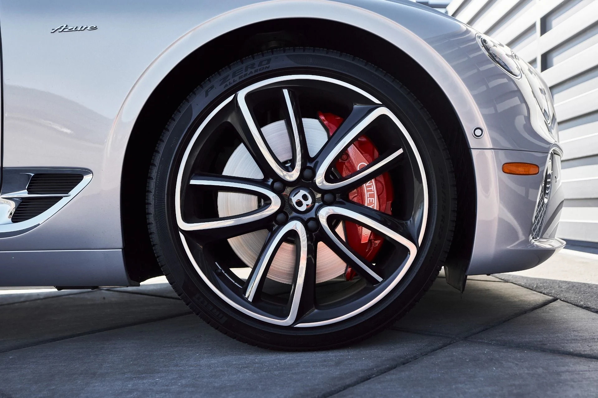 mph019_1142599552_Used_2023_Bentley_Continental_GT_Azure_1764903560_3af0d670aa