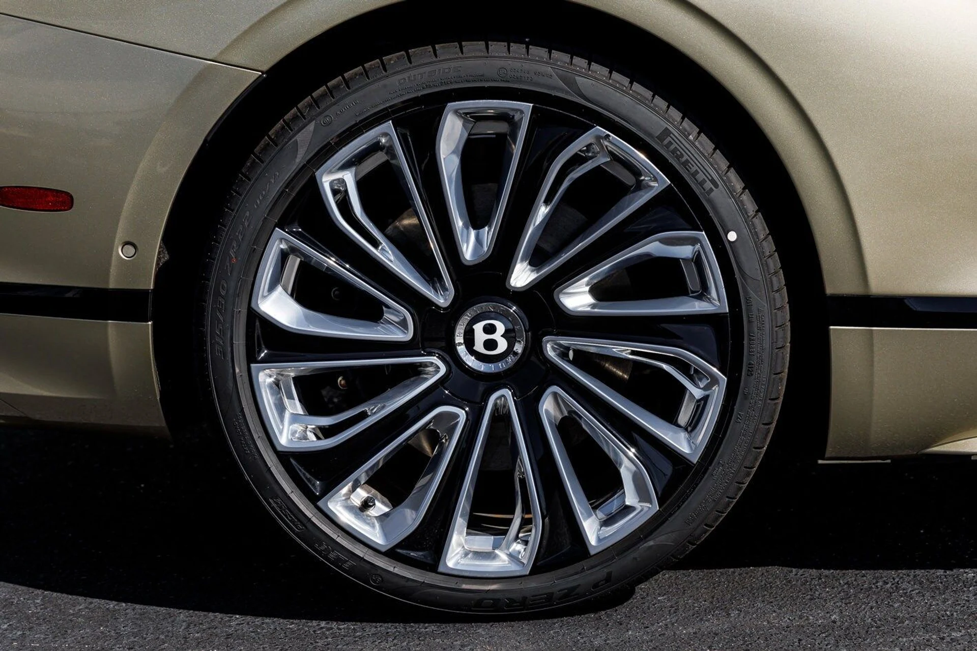 mph019_114476383_5870c528ecd561d846918983082f5311x_dfb0ecbfbb