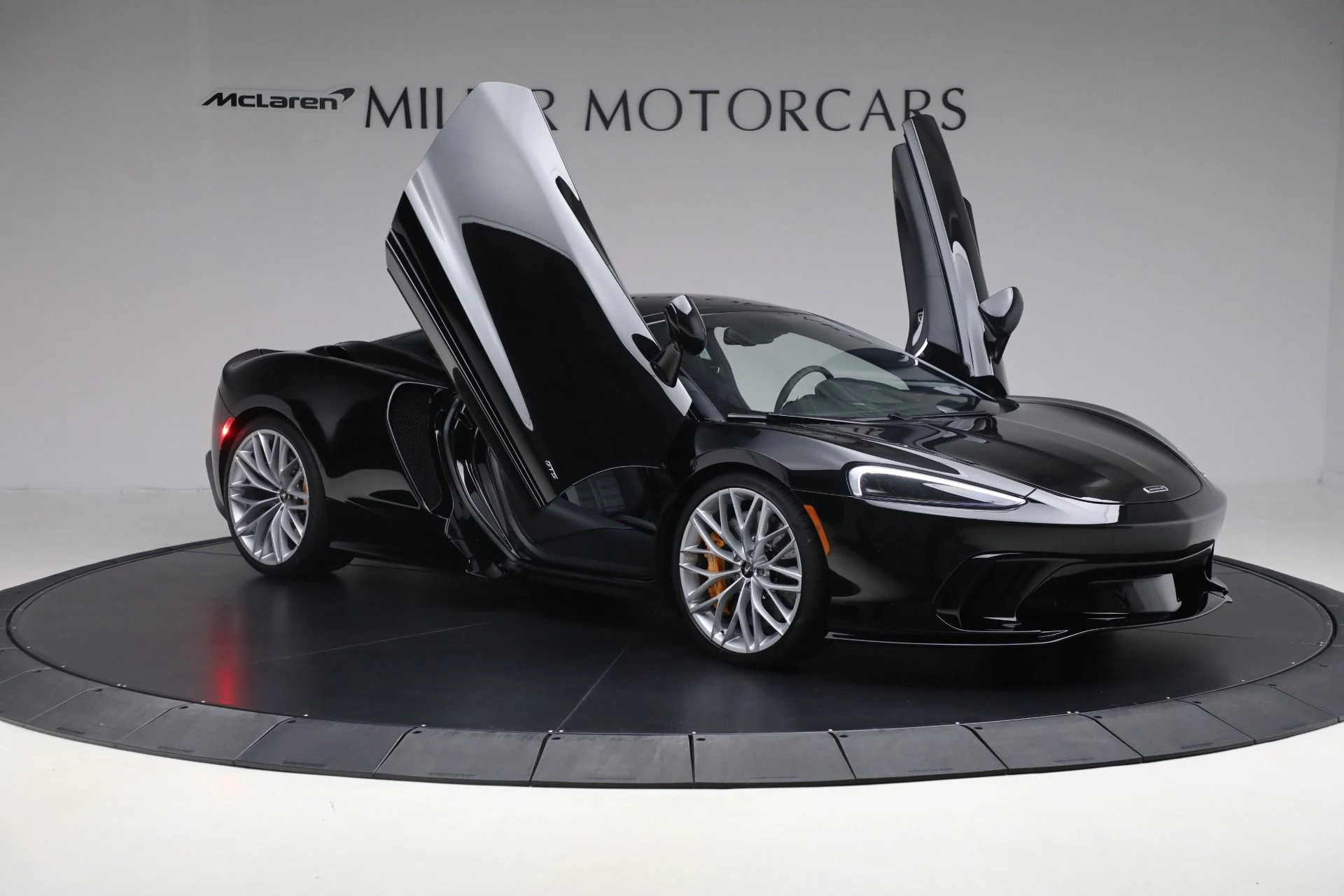 mph019_1147060070_New_2025_Mc_Laren_GTS_Tech_Lux_5f5ea96b04