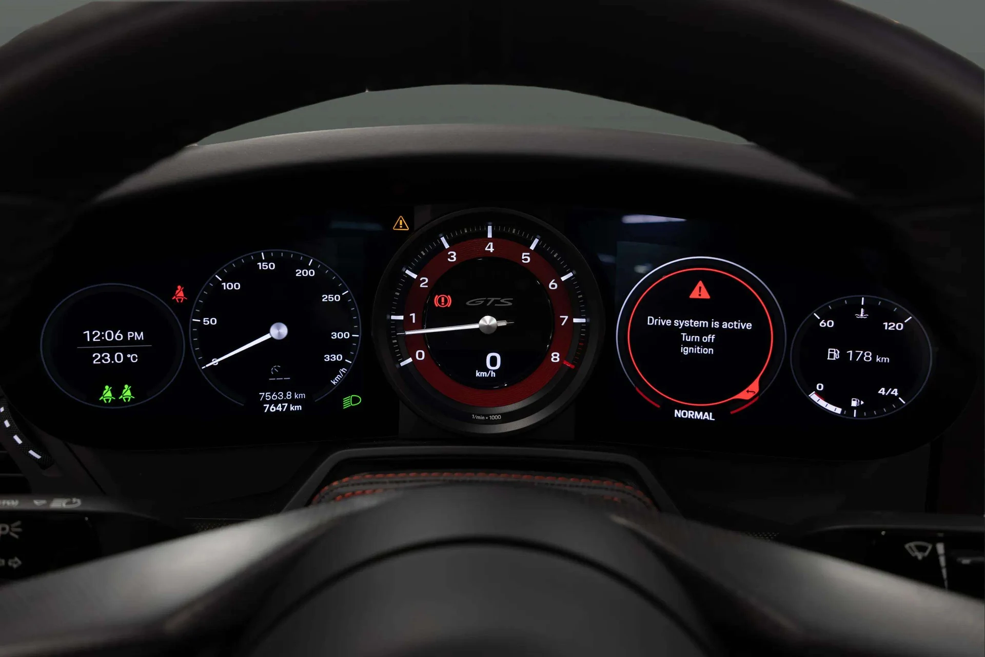 mph019_1147204363_3f015376_832c_413f_ba25_631eb5d8ea55_2_20_Interior_202420_Porsche2091120_Targa20420_GTS_2028_WP_0_BB_2_A91_RS_23487229_25_d4be8d325e