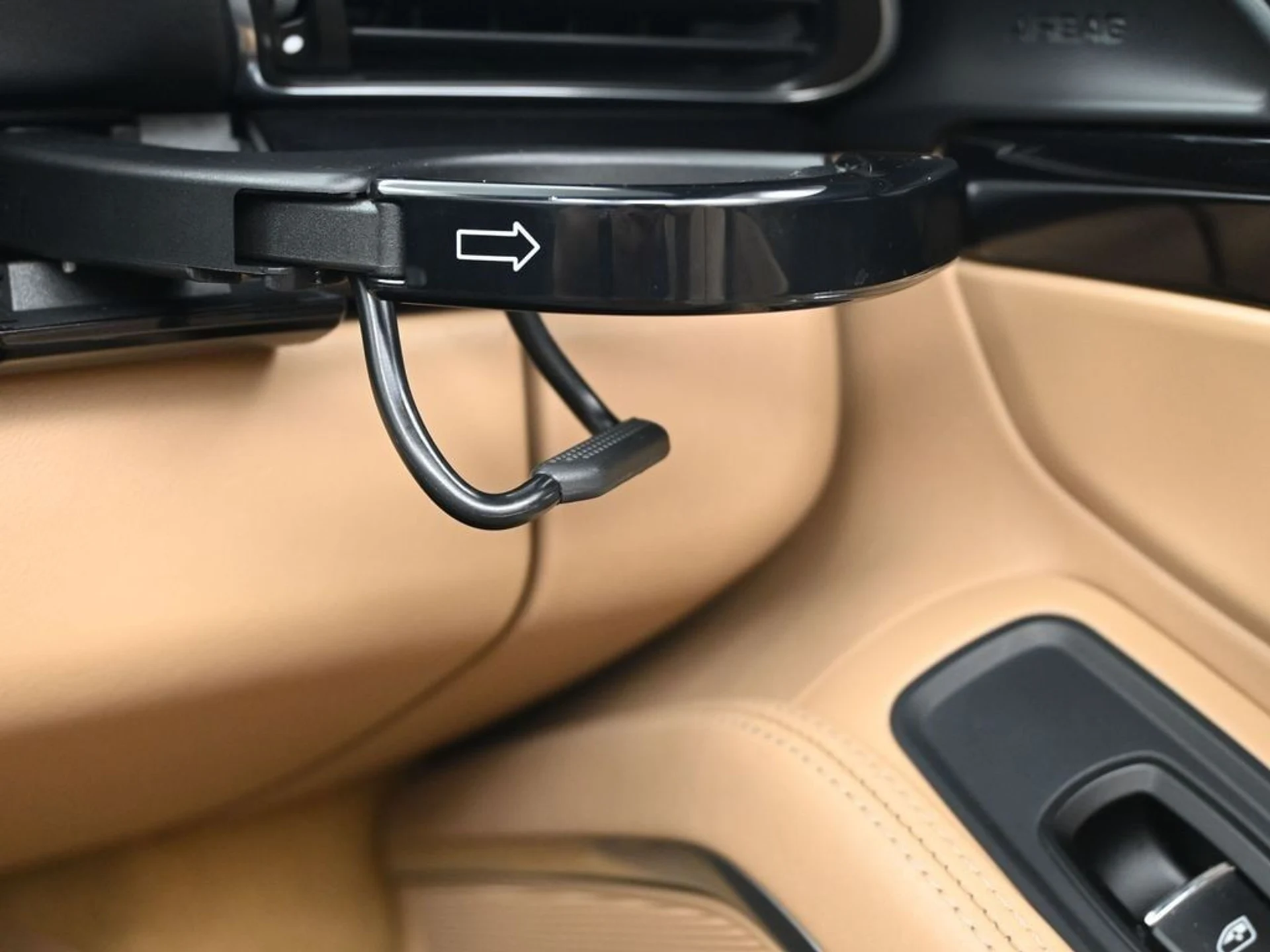 mph019_11695812_0b80d7d859f2f5595c6d6078c9f44d0ax_c1001521bb