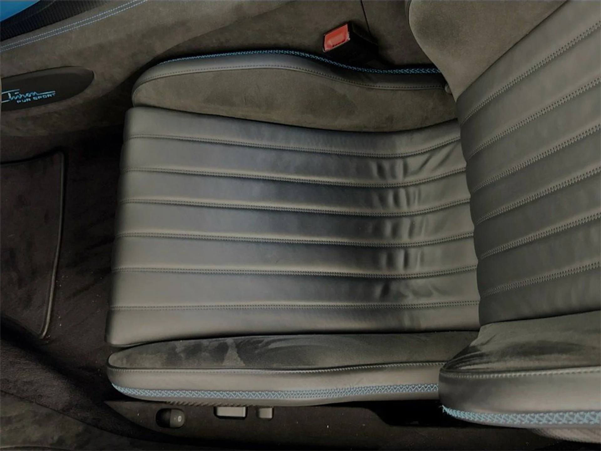 mph019_117590435_47864990356d372cf851399ec7fb9a8a_047aac623e