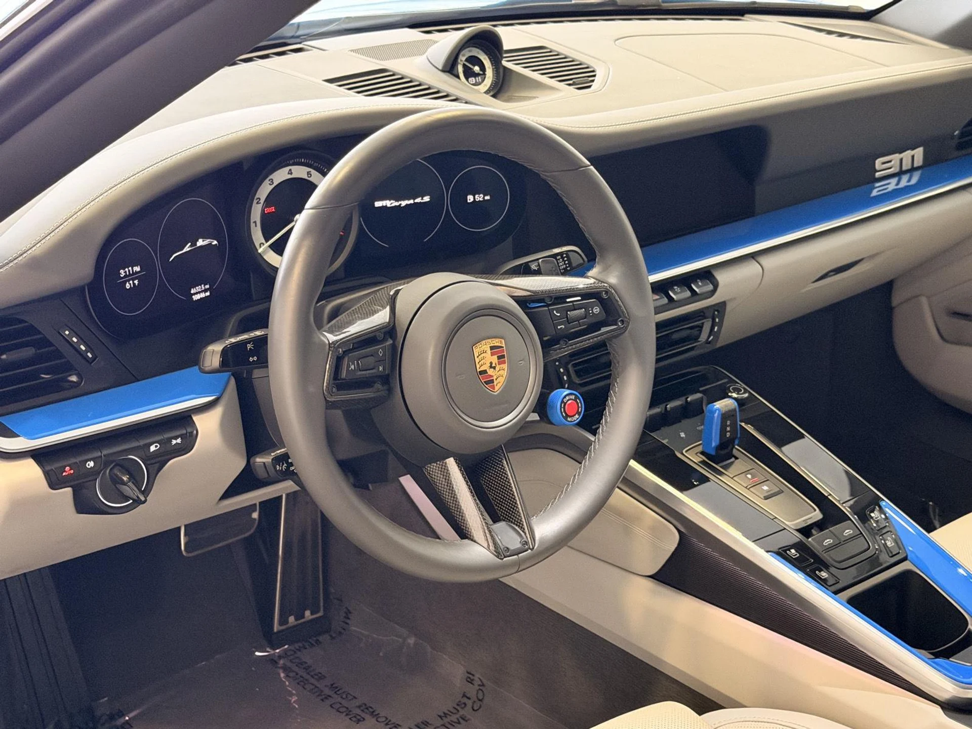 mph019_117677602_e6ee874c4ef3e72d89f7c8a6c365d44ex_9eb116f1f8