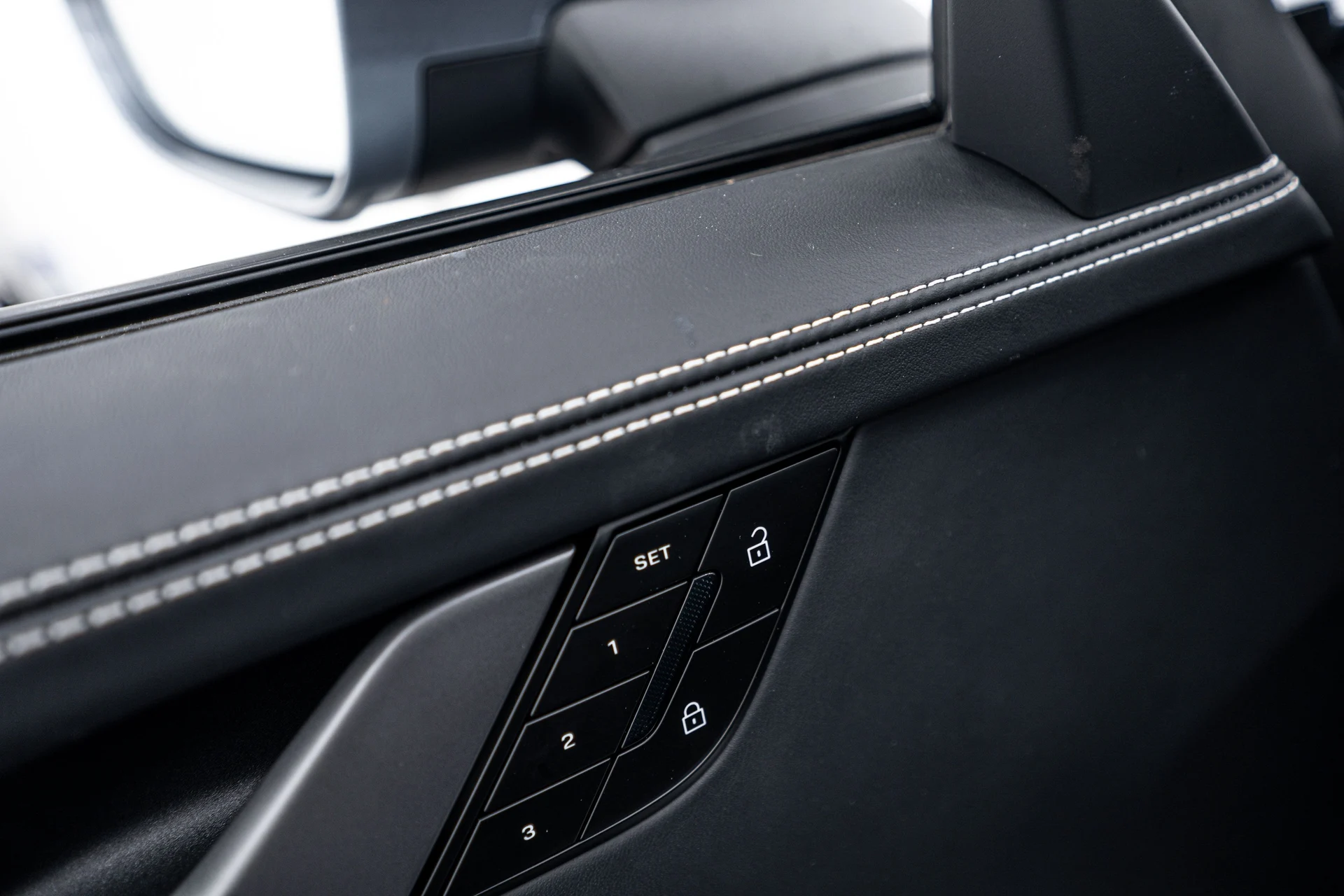 mph019_1183472765_5a2277be8a6efa02041bfc7072c4645b_010393e2de