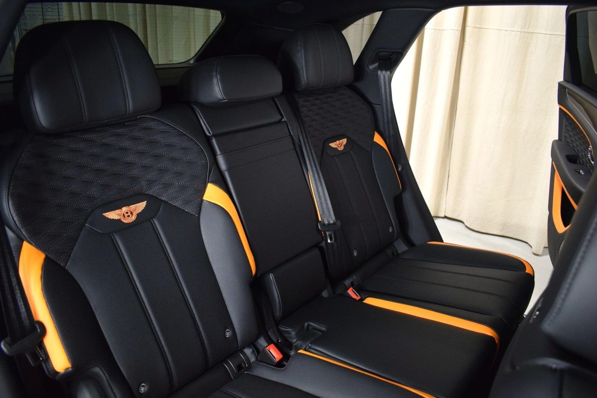 mph019_1188756556_f8fc2198f619c3cf61285b7a49aee032x_3919a3ffdc