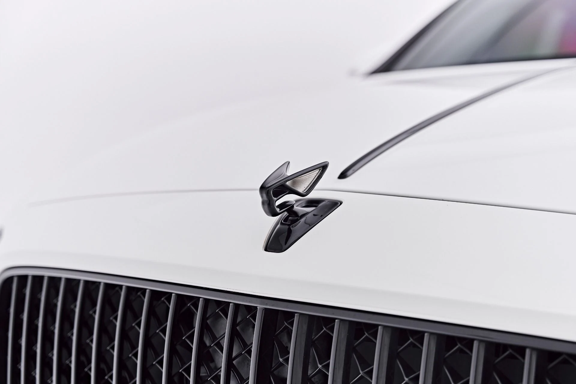 mph019_1189244454_Used_2022_Bentley_Flying_Spur_V8_1786412483_8555f7d8ff