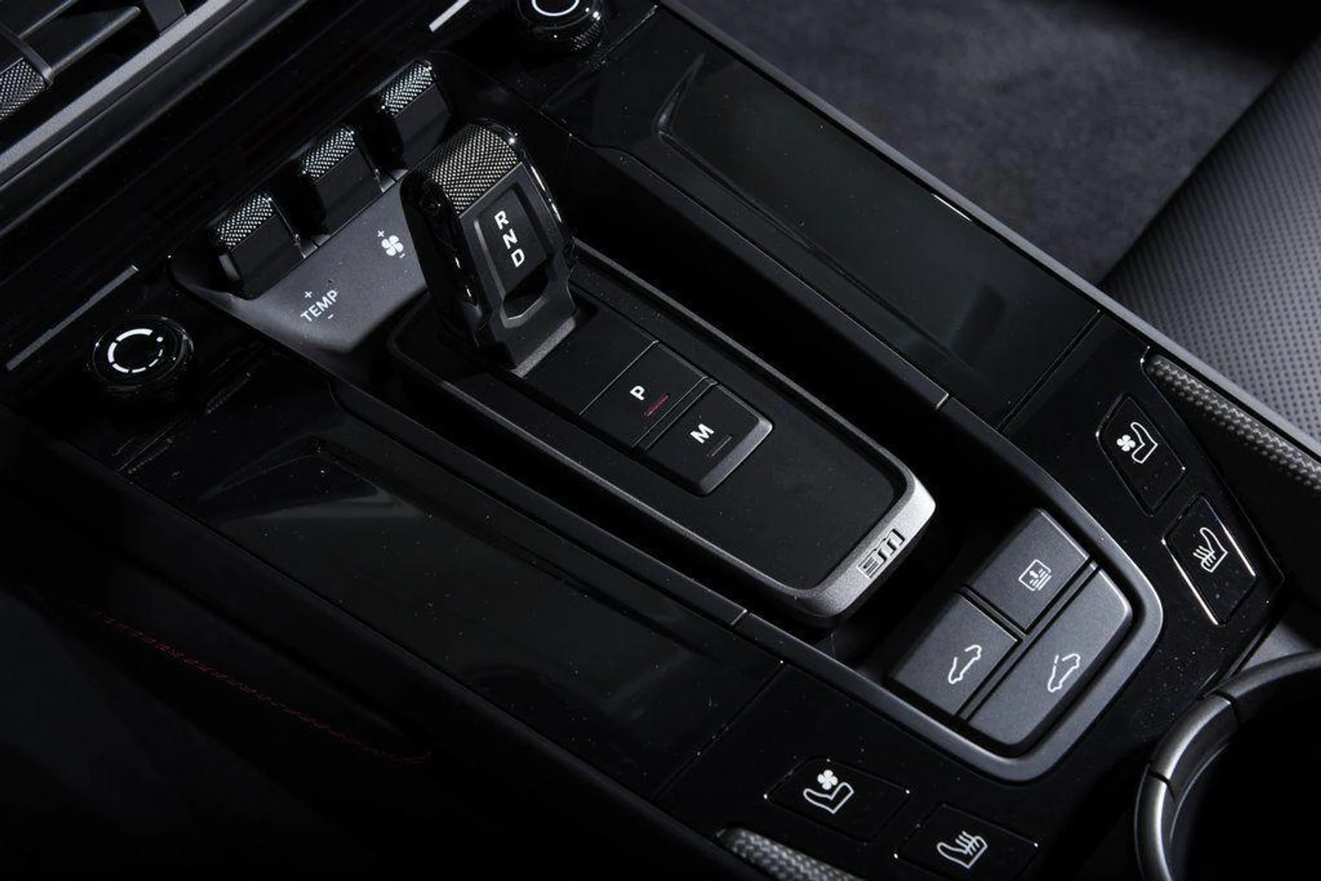 mph019_1198244460_d2s_Lzv_K_Wx_Vl_V_lr_V69j2_24l_U5s_d9c8b90eb3