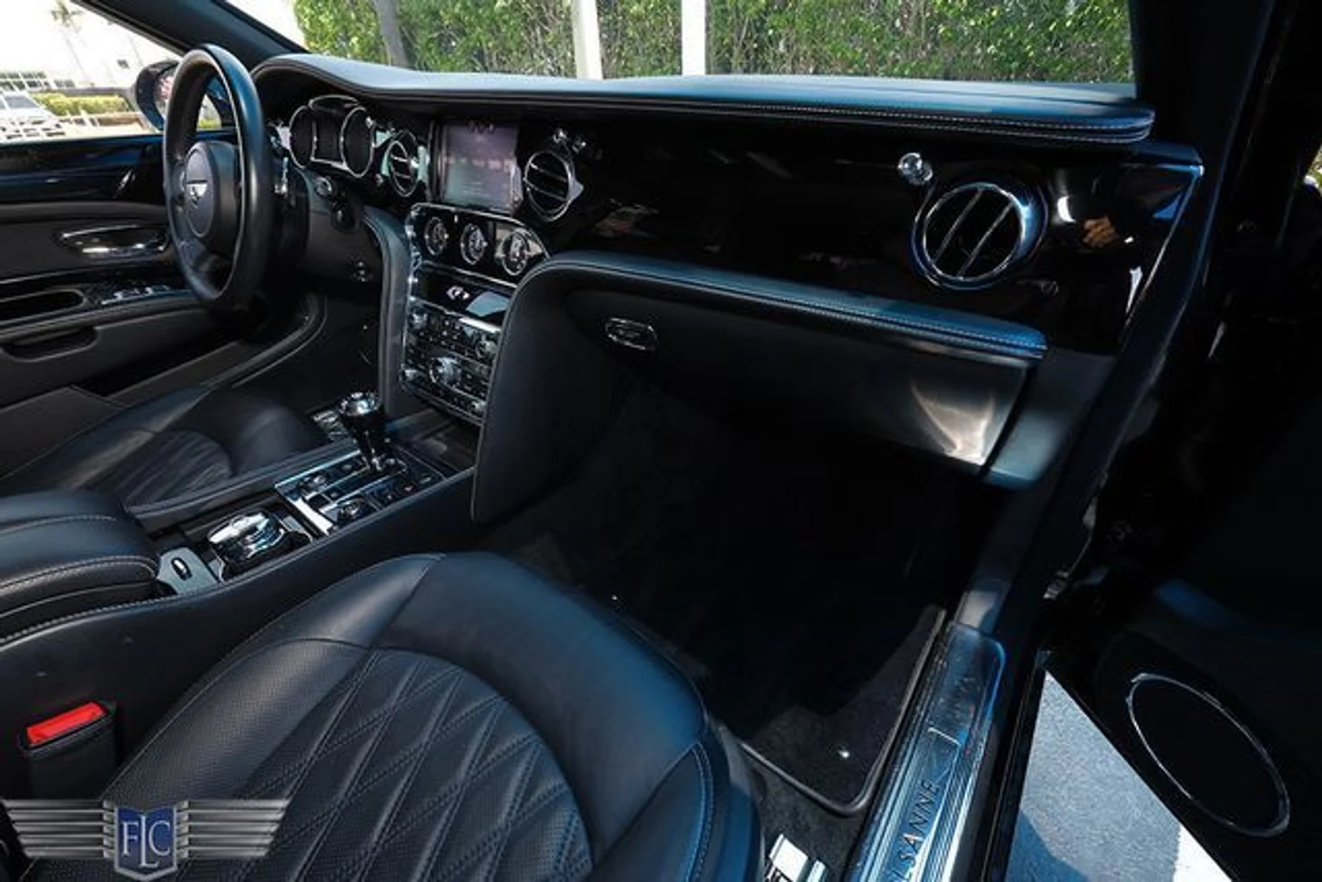 mph019_1201796697_used_2017_bentley_mulsanne_sedan_6305_23067506_24_640_d15fc474f1