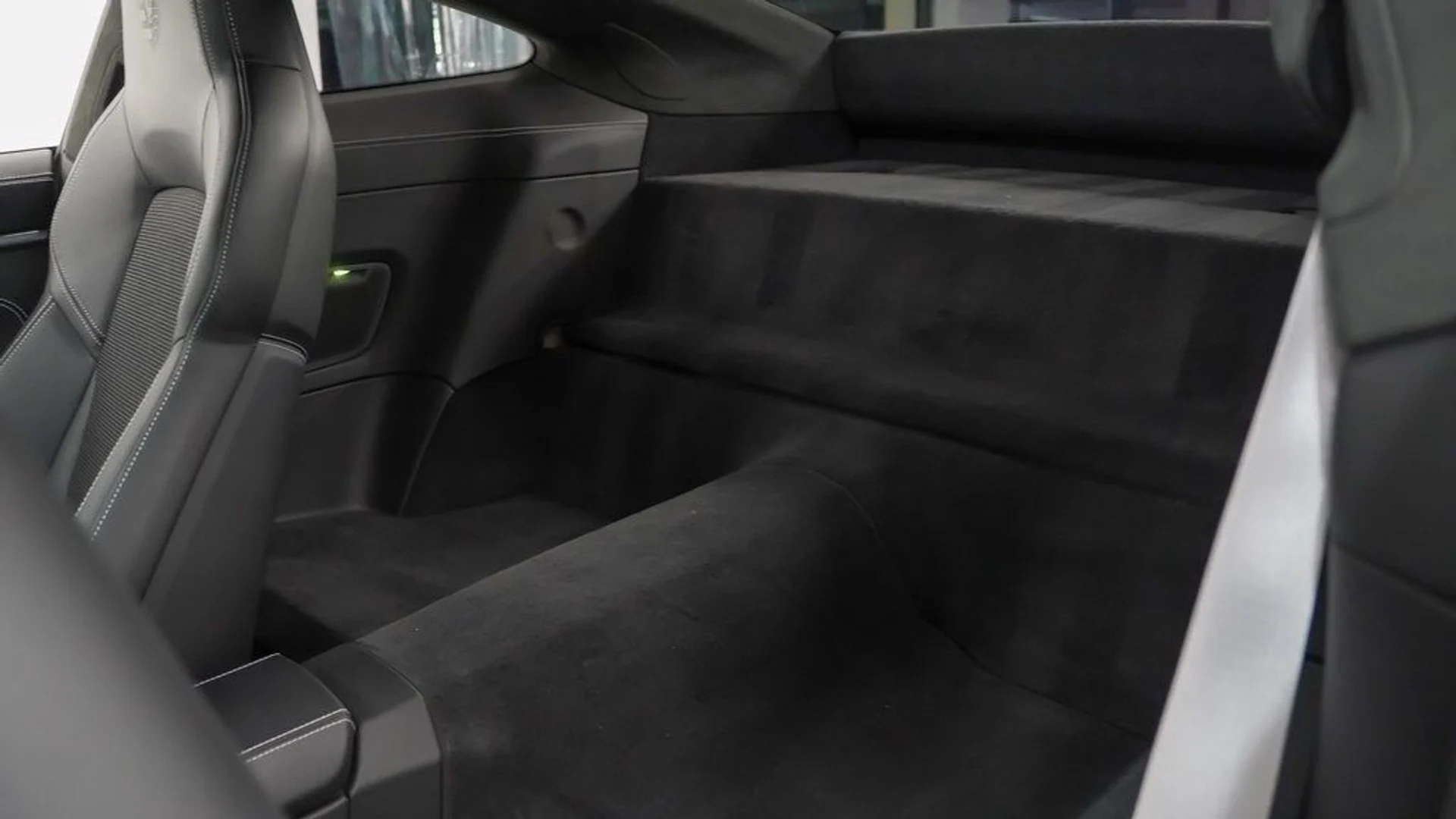 mph019_1203741857_adc3565d3673334f07ca2fa8a3c03947x_0ea2494c04