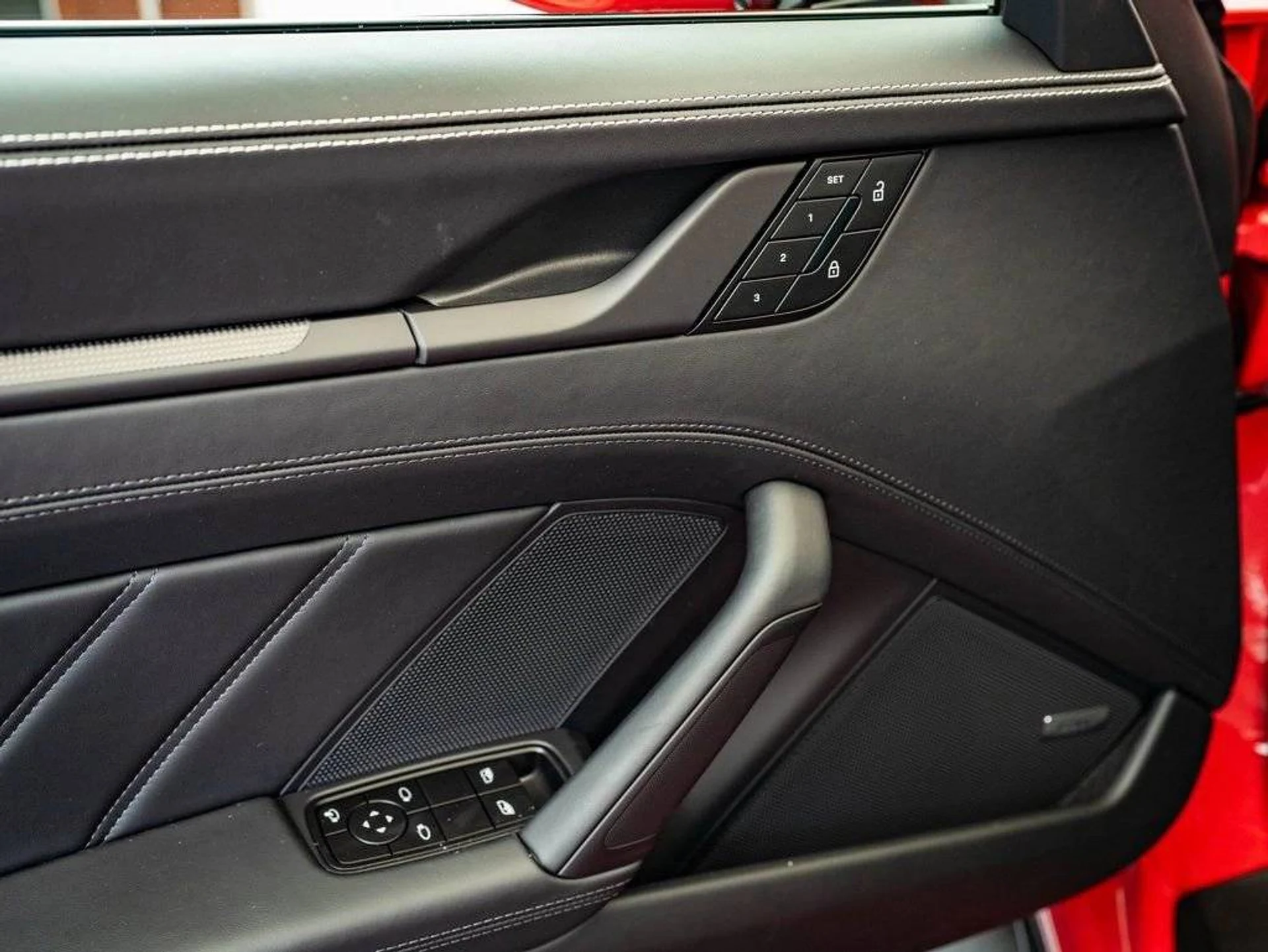 mph019_1204590117_c9416b62cc60c147d41b56200e7f2050x_f73e69073c