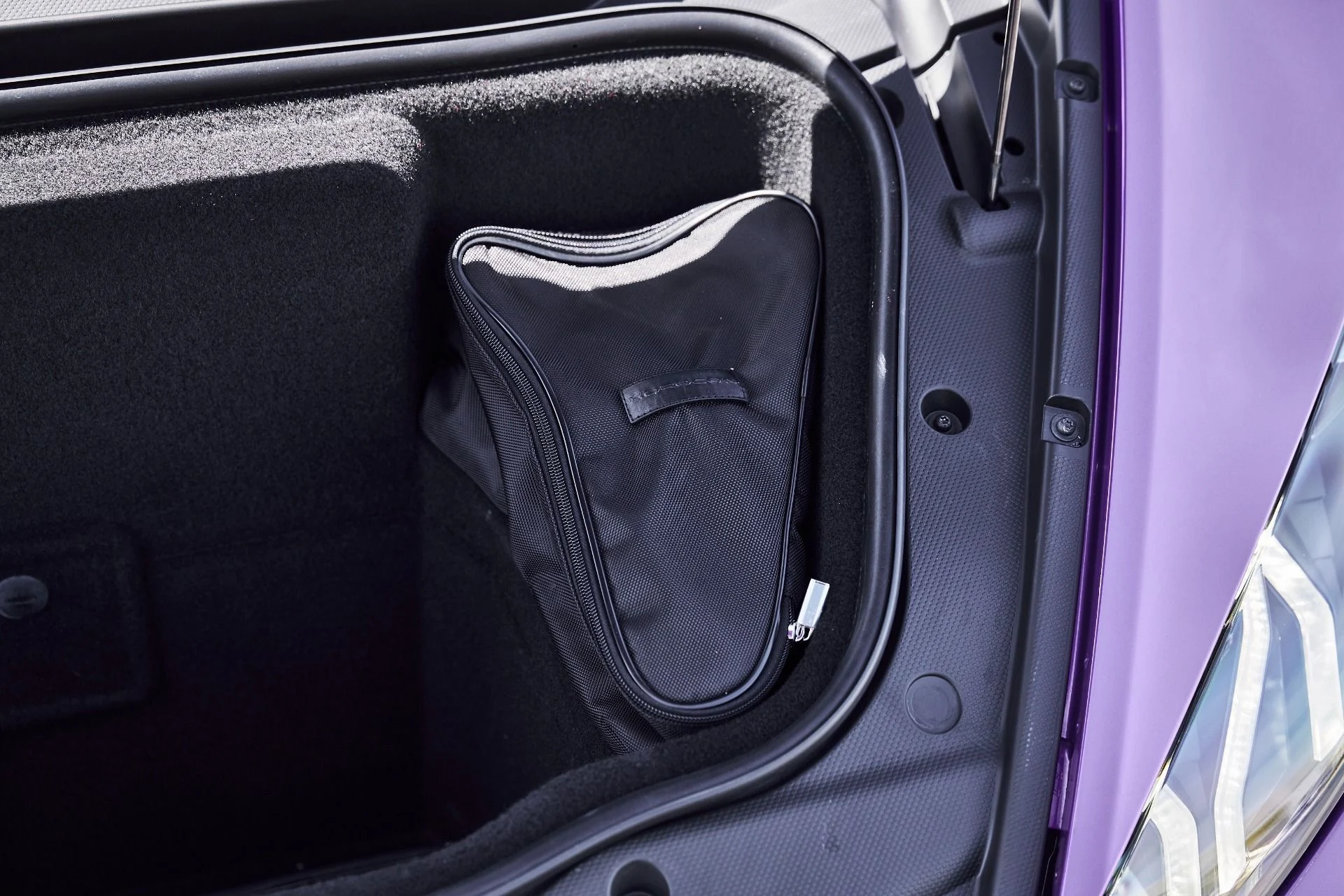 mph019_1208238094_Used_2024_Lamborghini_Huracan_EVO_Base_1776733852_7935e9b74e