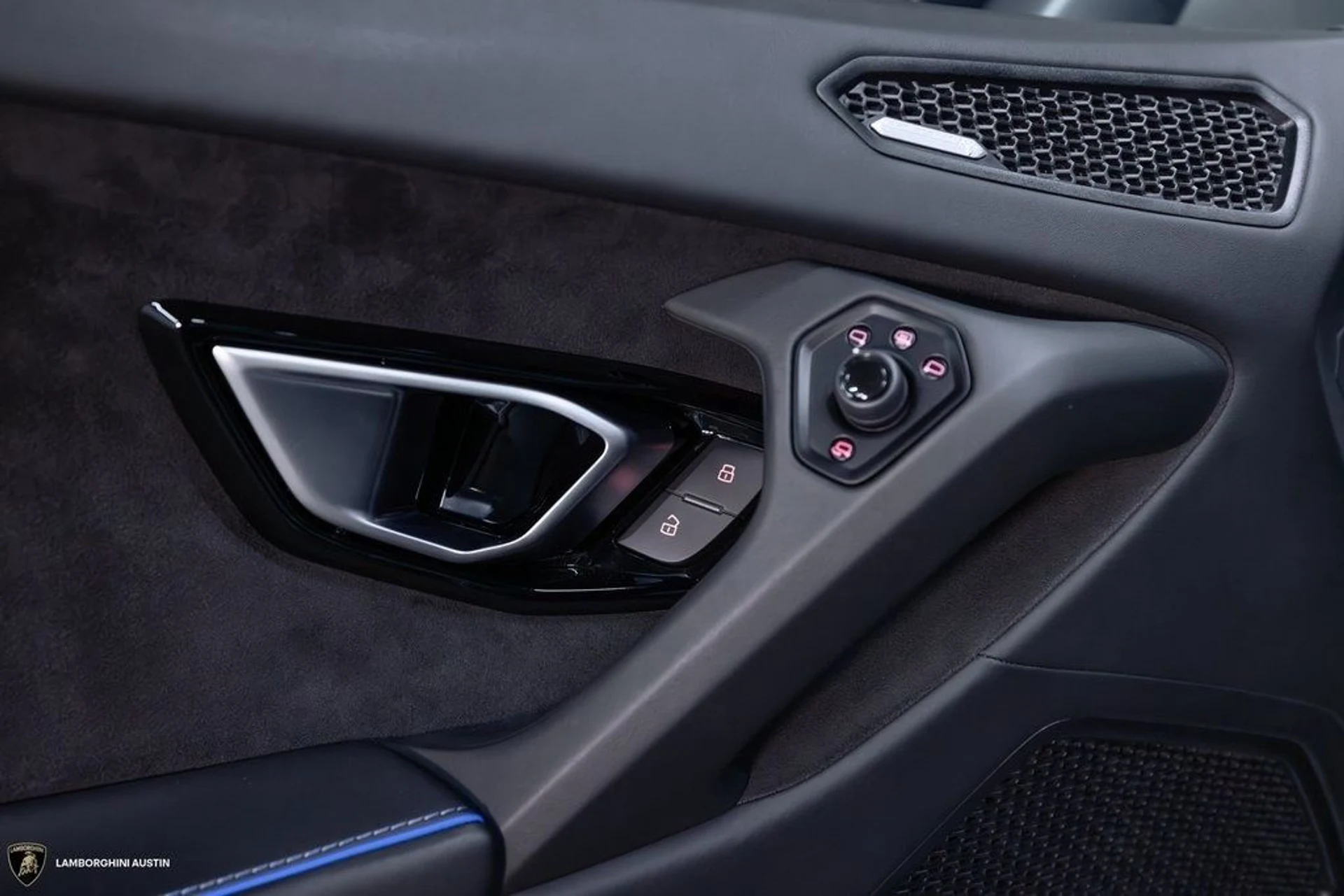 mph019_1211012526_d144ab0672ad549b444719b7cb9ac45ax_e1c98bc511