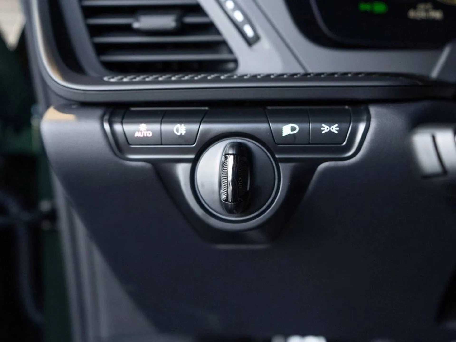 mph019_1212759549_1280_78c905de3b