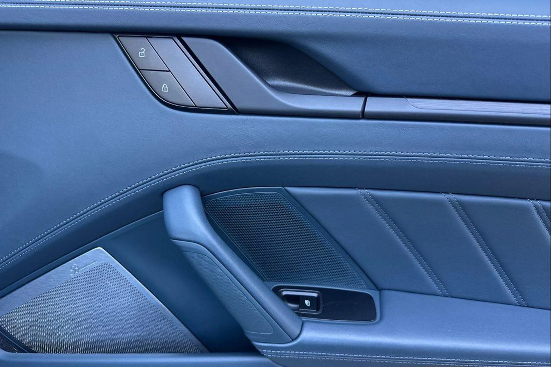 mph019_1219111507_Qn1_UNTTD_Jmk_I_Ve99sb_DM_Gg_HD_ig_b17bf33917