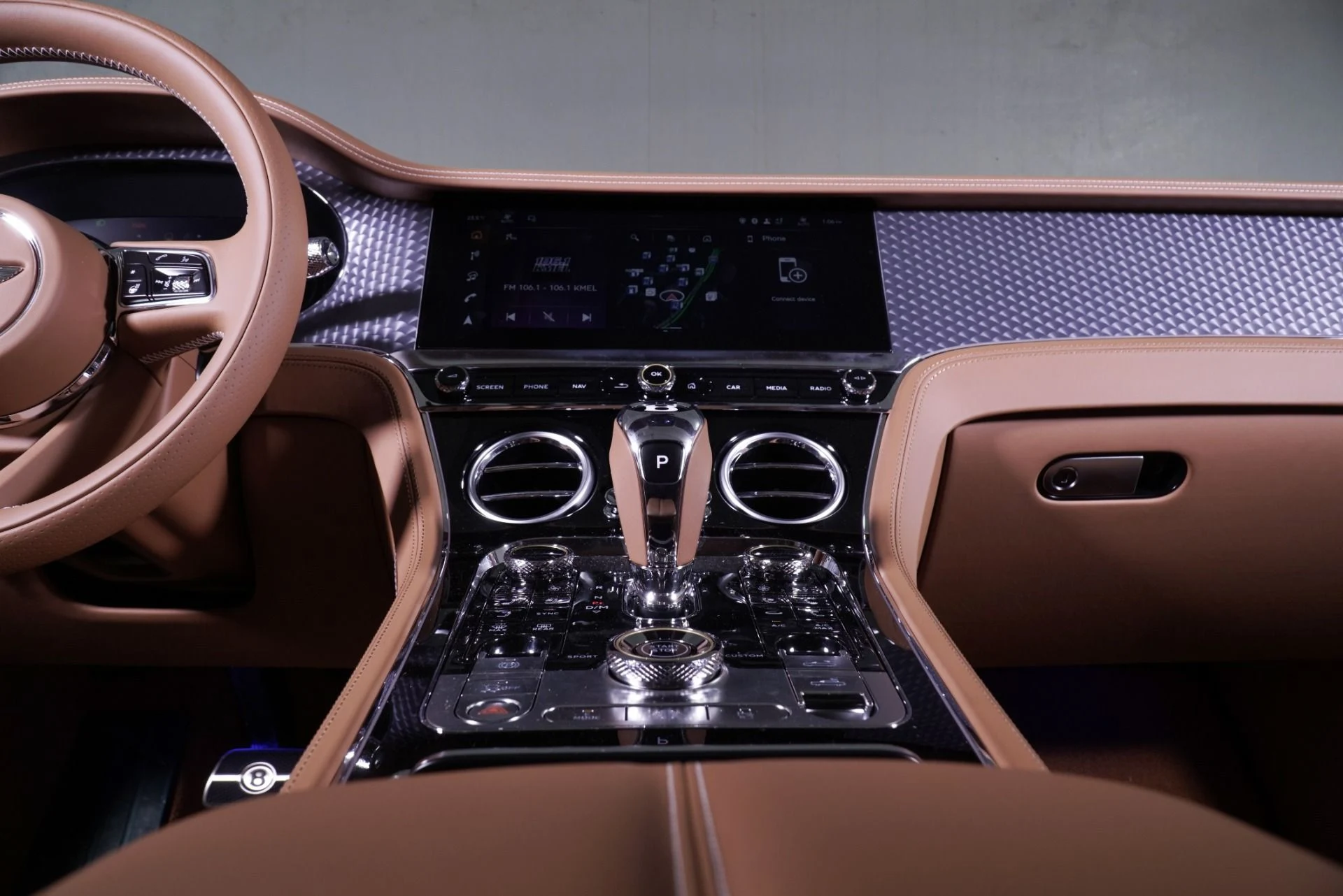 mph019_1221330005_New_2026_Bentley_Continental_GTC_Azure_1763171768_766b486f2d