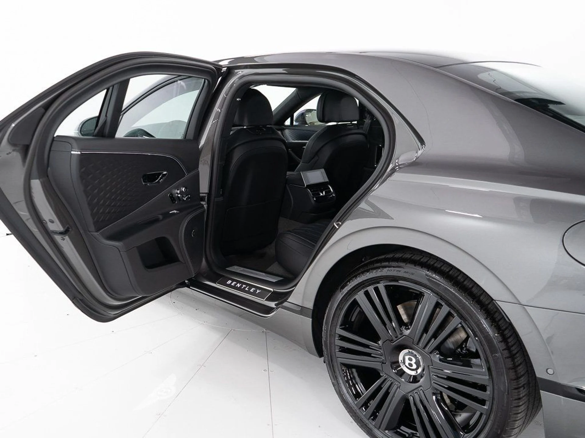 mph019_123138909_2a21b367630bb0744932832ca2efe6df_dc94784291