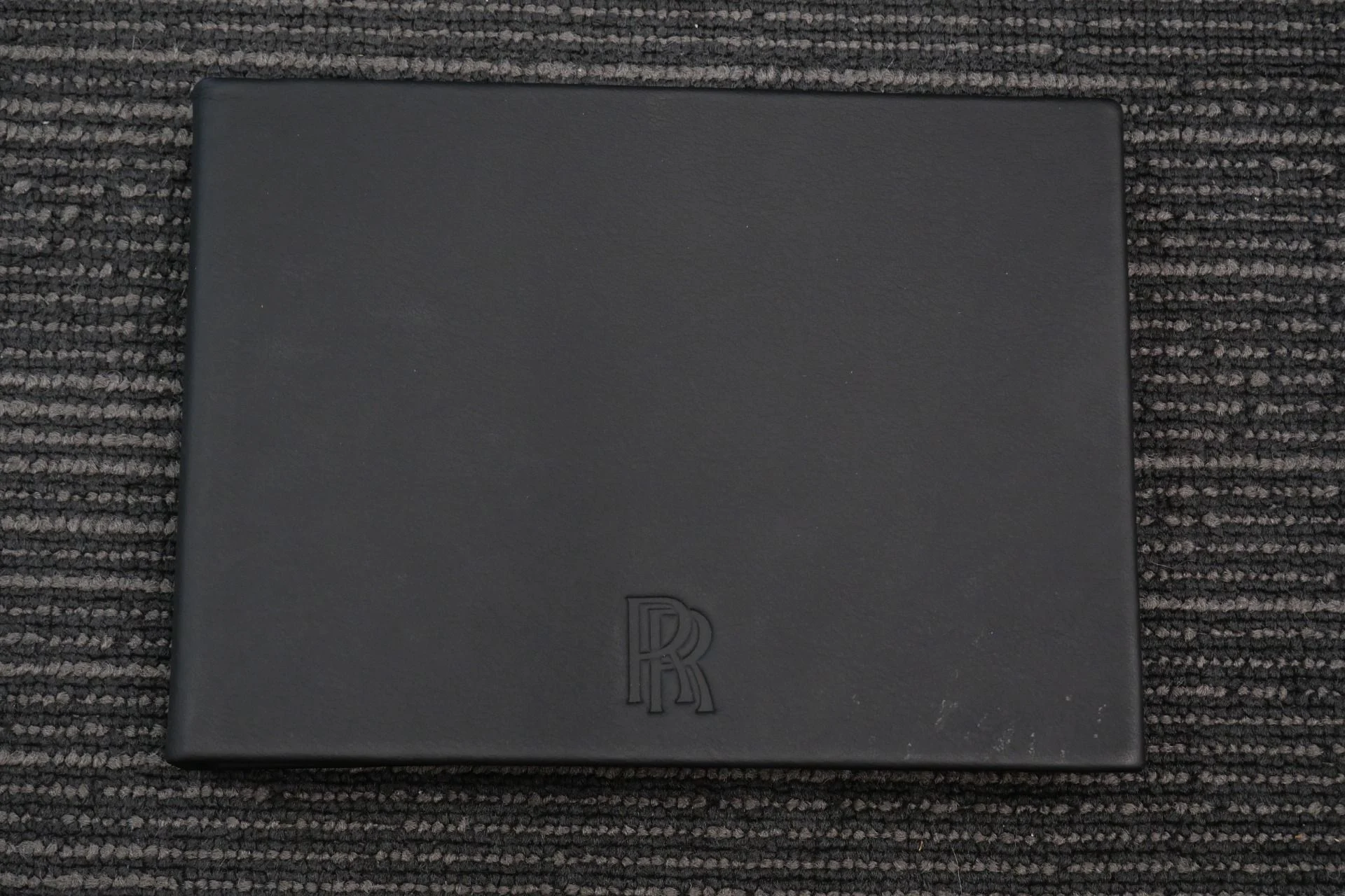 mph019_1239199088_Used_2013_Rolls_Royce_Ghost_Rear_Seat_Entertainment_Picnic_Tables_V12_Power_1766770439_a0c757c3c1