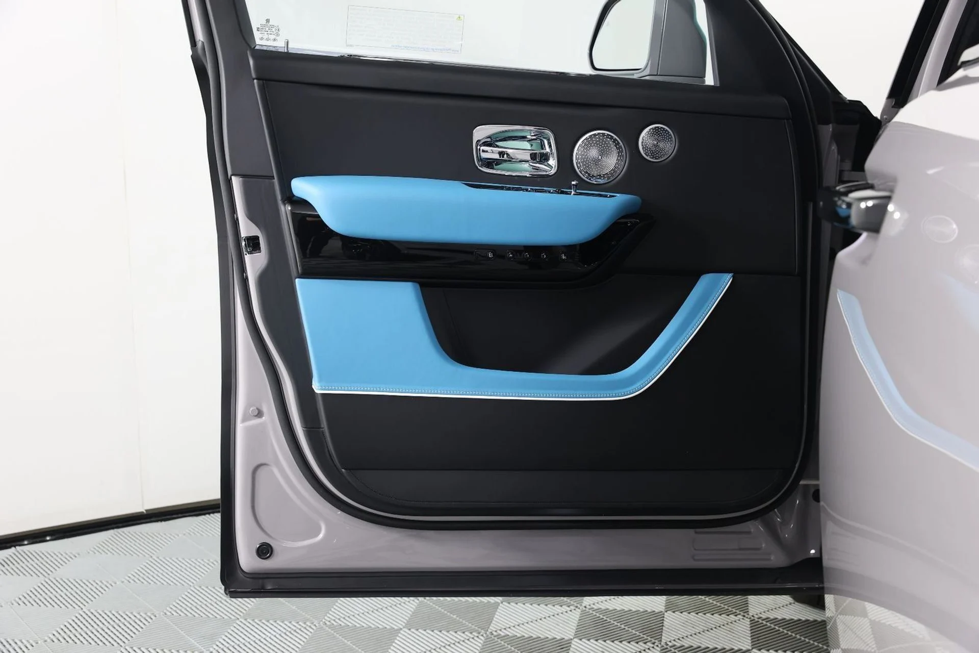 mph019_1246076469_eb253b5a566f4183ffc459e072adeb32_d89074d029