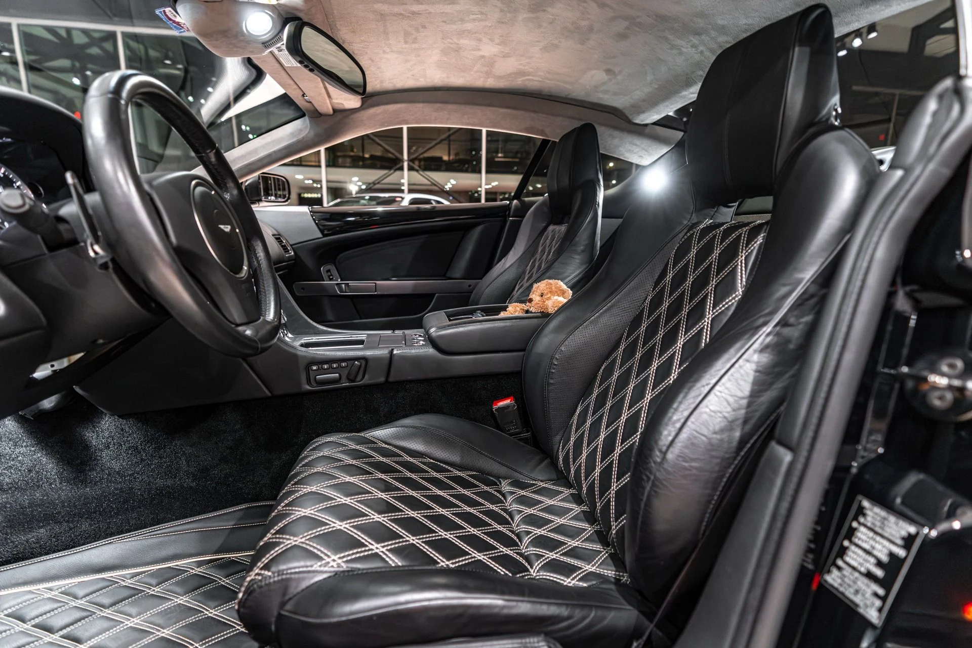 mph019_1250132808_13205_p20_l_5f9a2de9e9