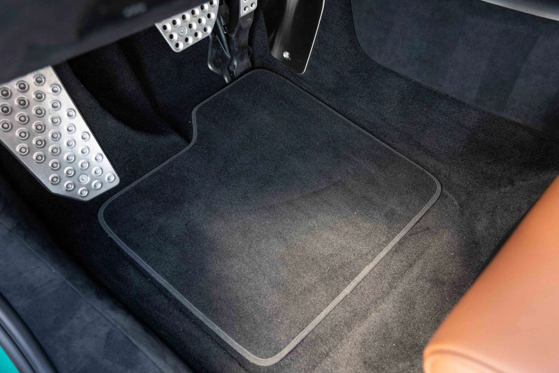 mph019_1250560615_1ed334c3096516ac2f921cf981bb9cbd_d156adbb5f