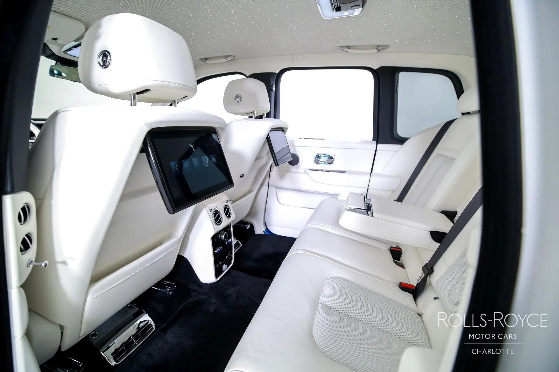 mph019_1252464257_Used_2025_Rolls_Royce_Cullinan_1755801103_9108106c78
