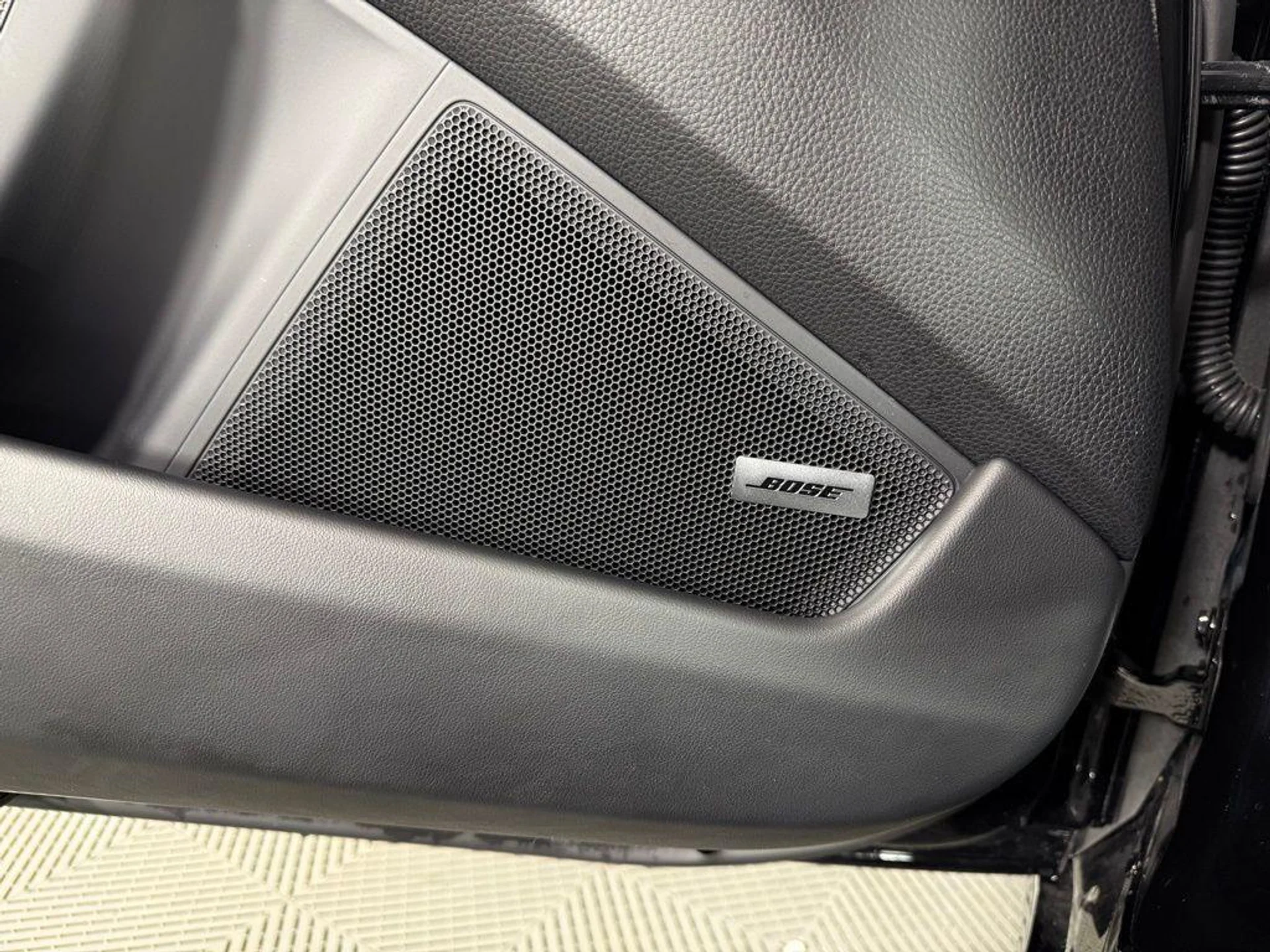 mph019_1252691608_gs_D5_Bz_Soexw2_Xtut_Kj1_XO_9_Zl_ao_cbbdd7094a