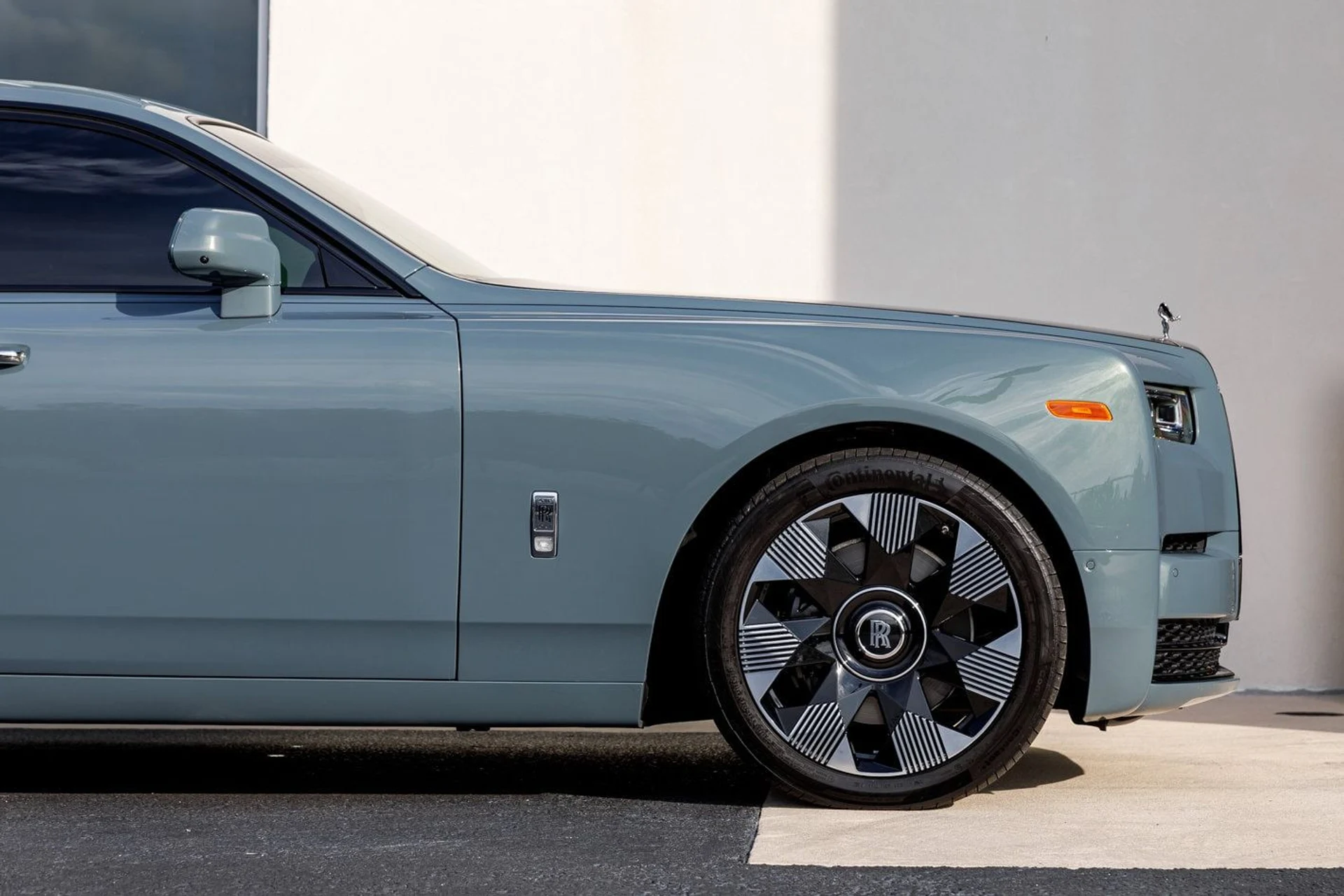 mph019_1253589021_a12913b081ff7a9c53f55bd4547a9ac8x_4d5ddc05ba