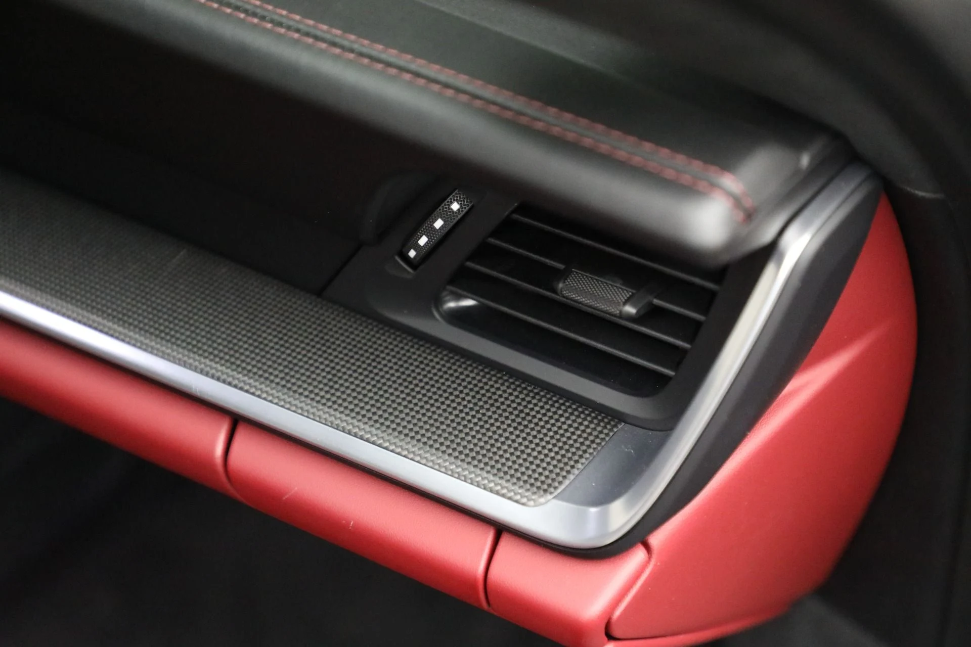 mph019_1253962198_Used_2021_Porsche_911_Turbo_S_1760565433_5af559345a