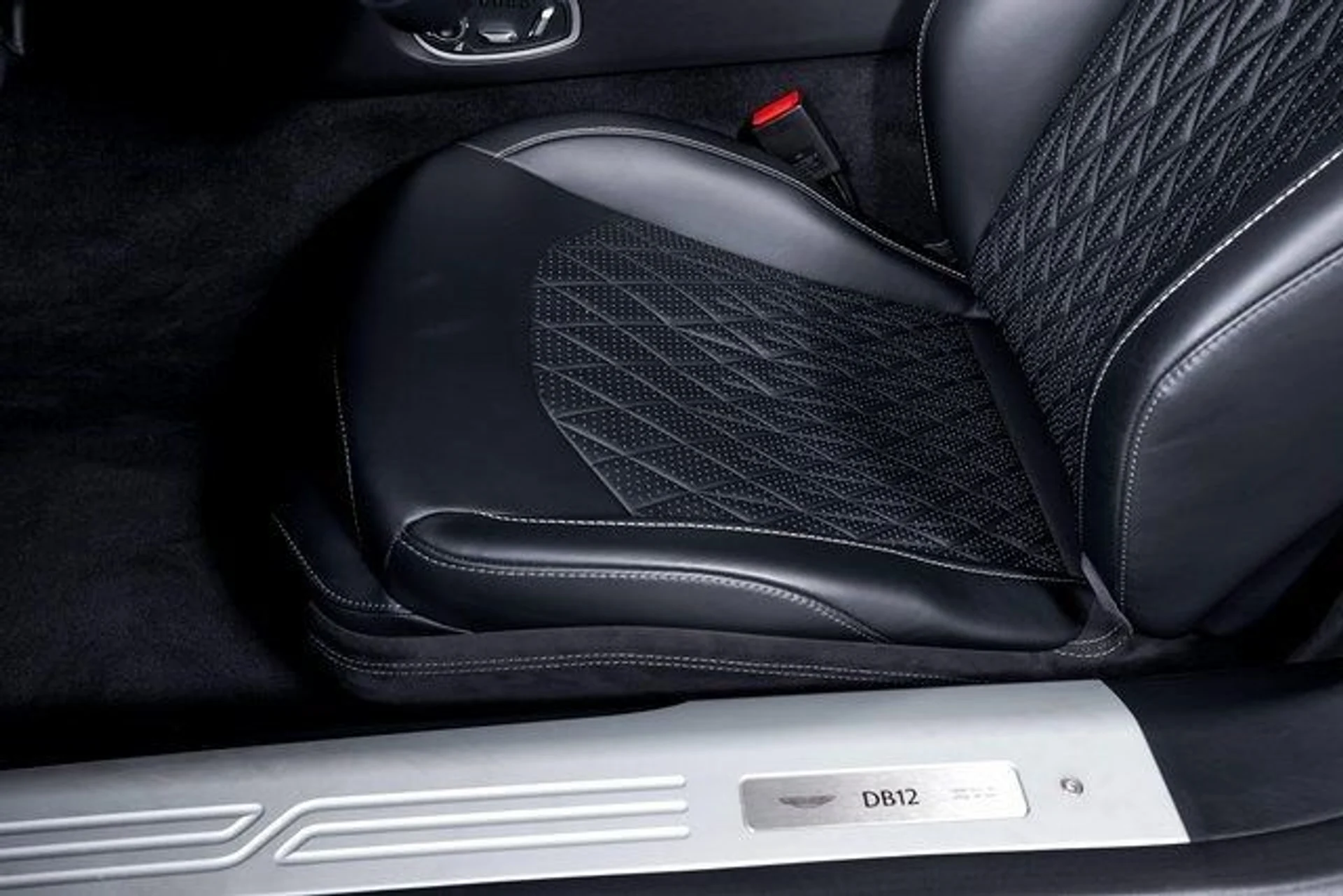 mph019_1254500689_19cb8cb9ea7ed9136f543994524af4ccx_f7a96064b1