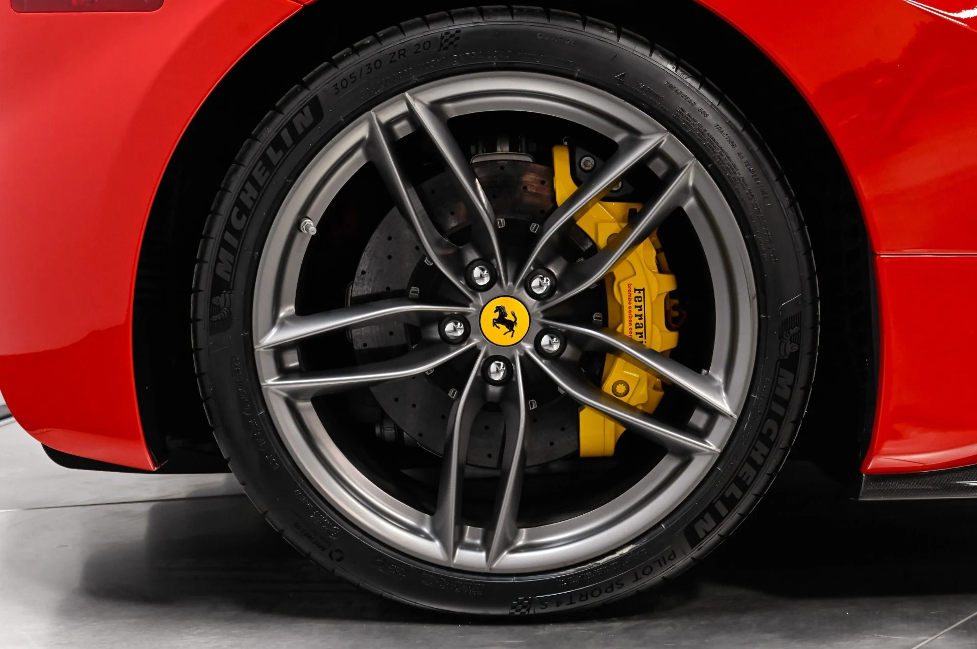mph019_1263214880_Used_2018_Ferrari_488_Spider_1790629138_e30d8eb9f3
