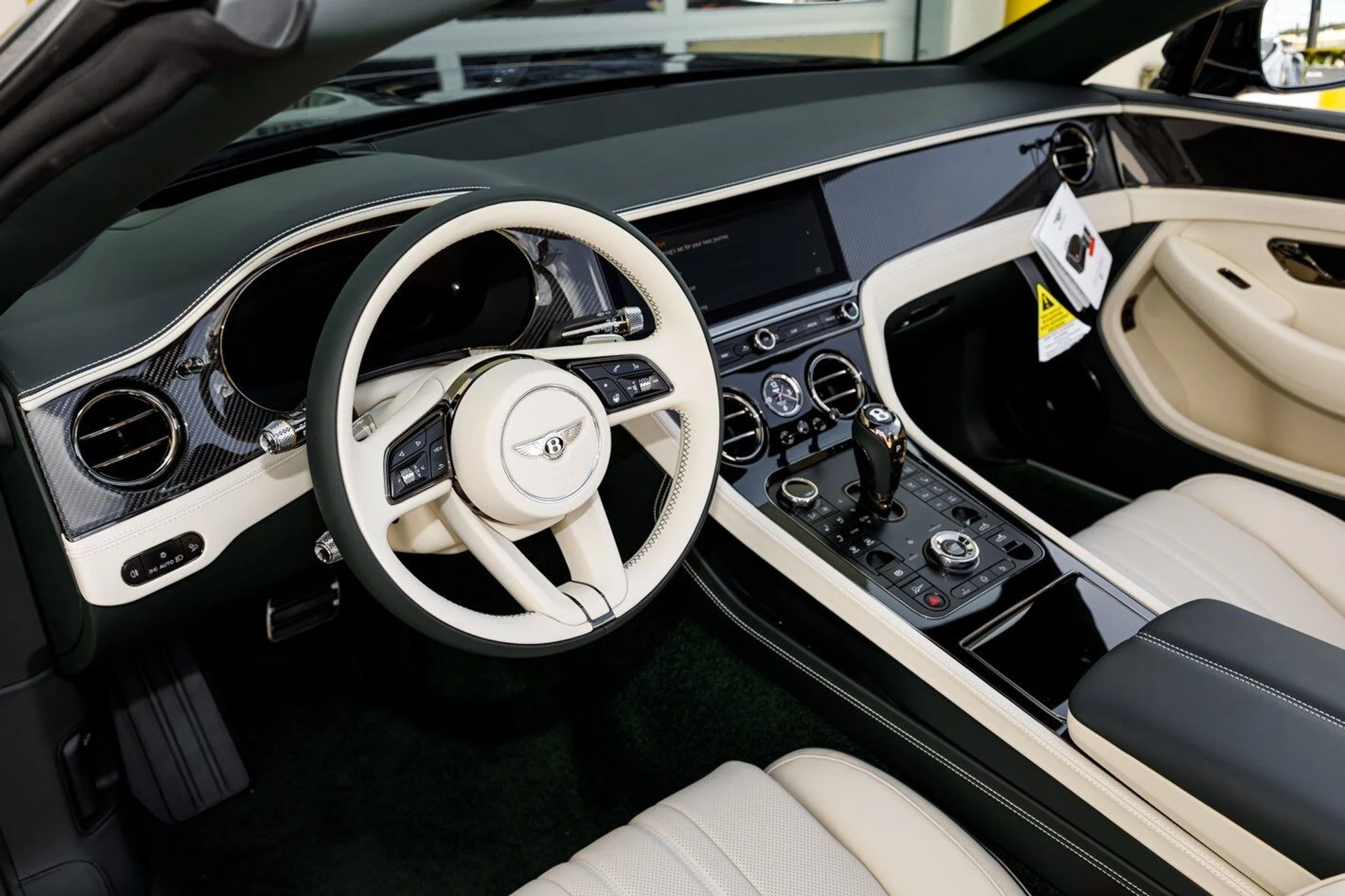 mph019_1269069674_483f9d52bbe6f244a591b76e3c89c72cx_d527fc7354