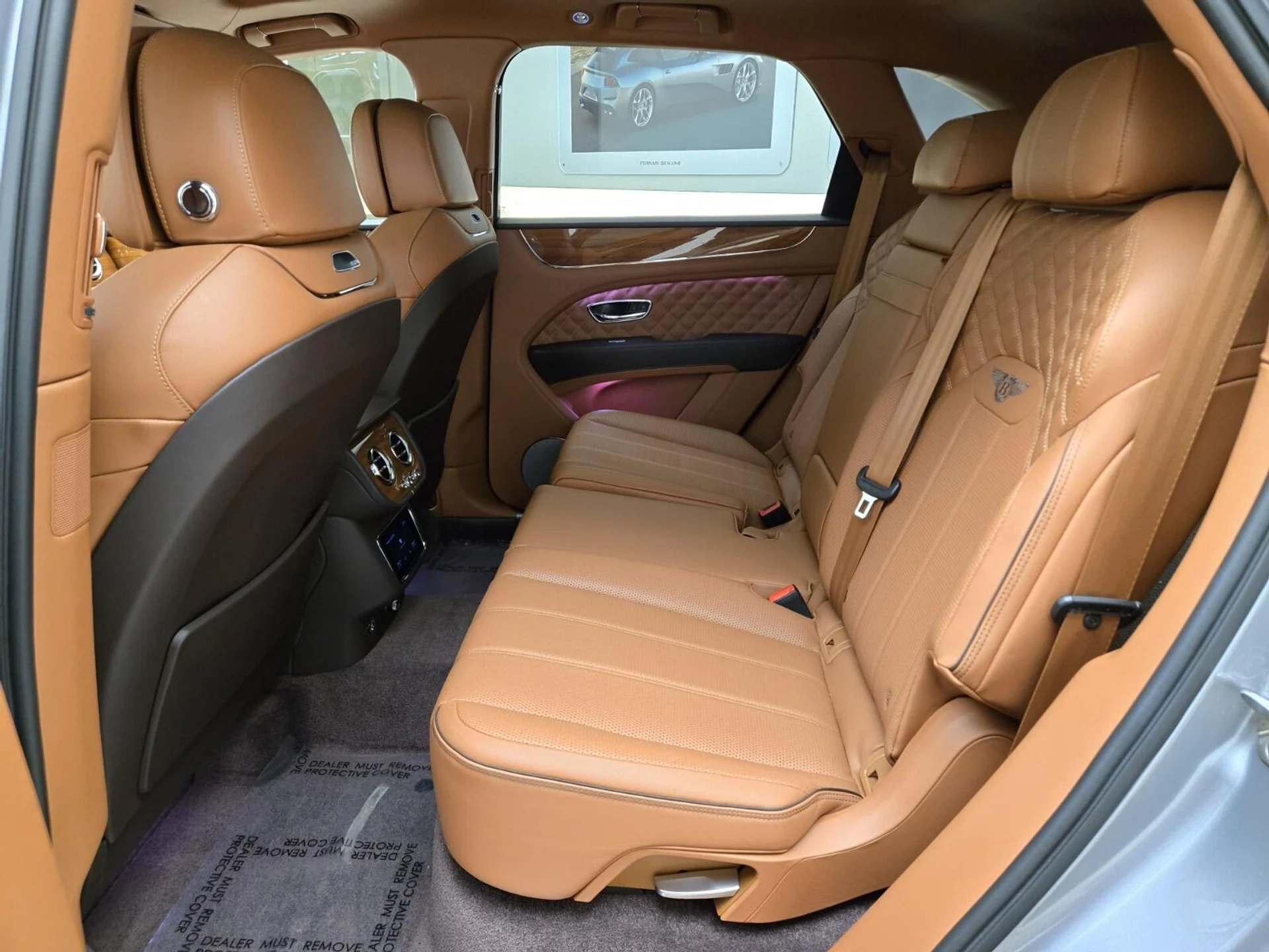 mph019_1280839646_Used_2022_Bentley_Bentayga_V8_1766558884_f6bbf0c37c