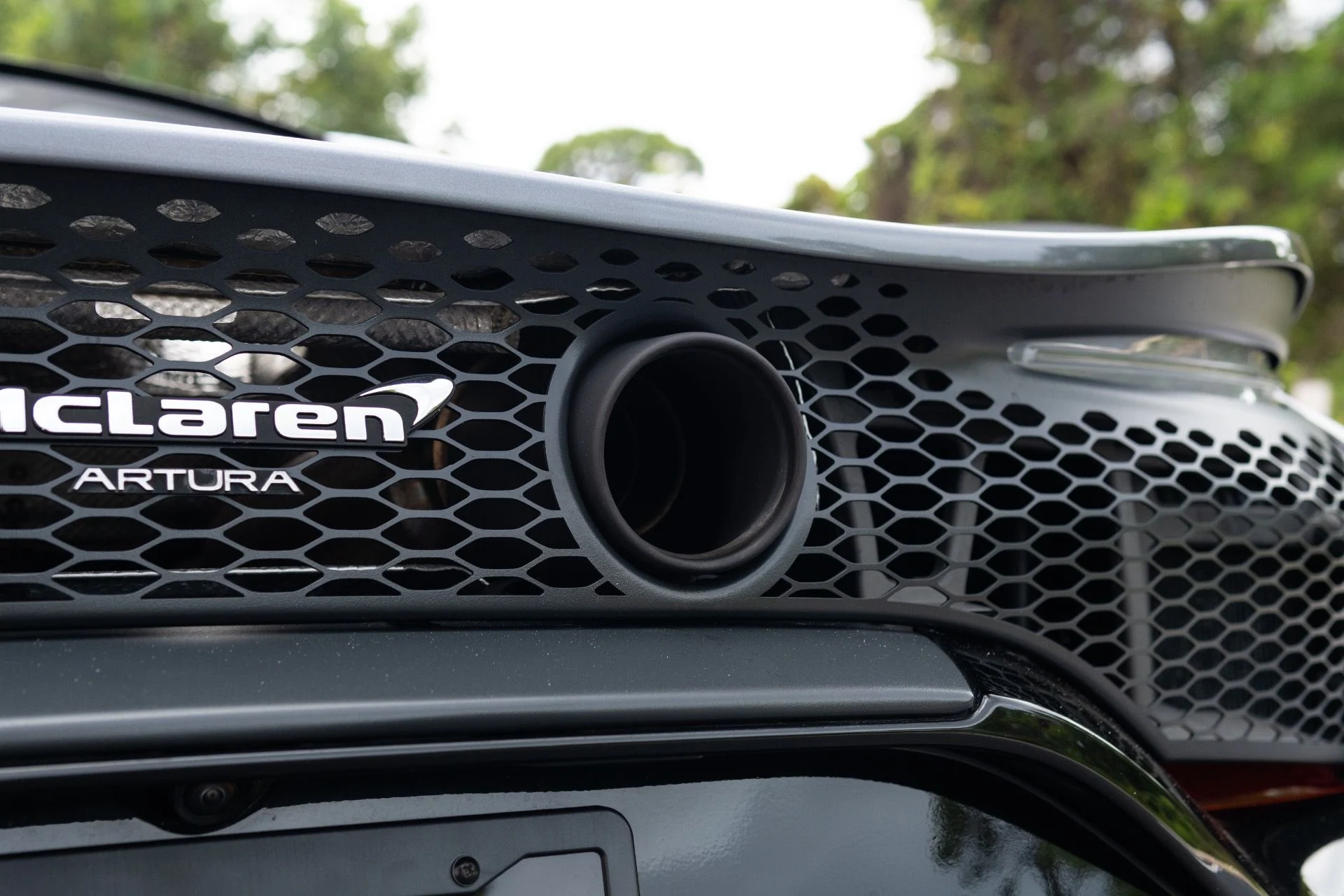 mph019_1287675872_Used_2023_Mc_Laren_Artura_1776712926_d0d8ffa0fe