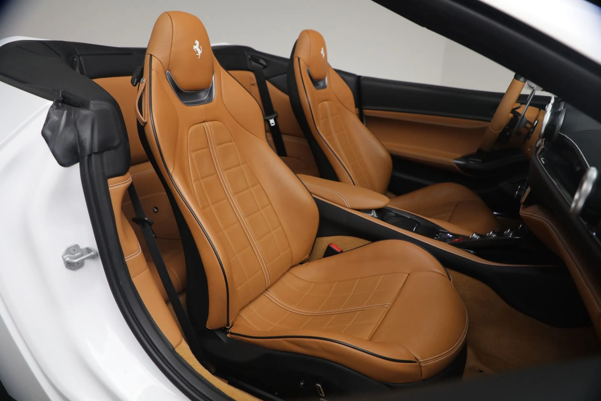 mph019_1289845996_Used_2023_Ferrari_Portofino_M_1778360641_8fc7ffad89