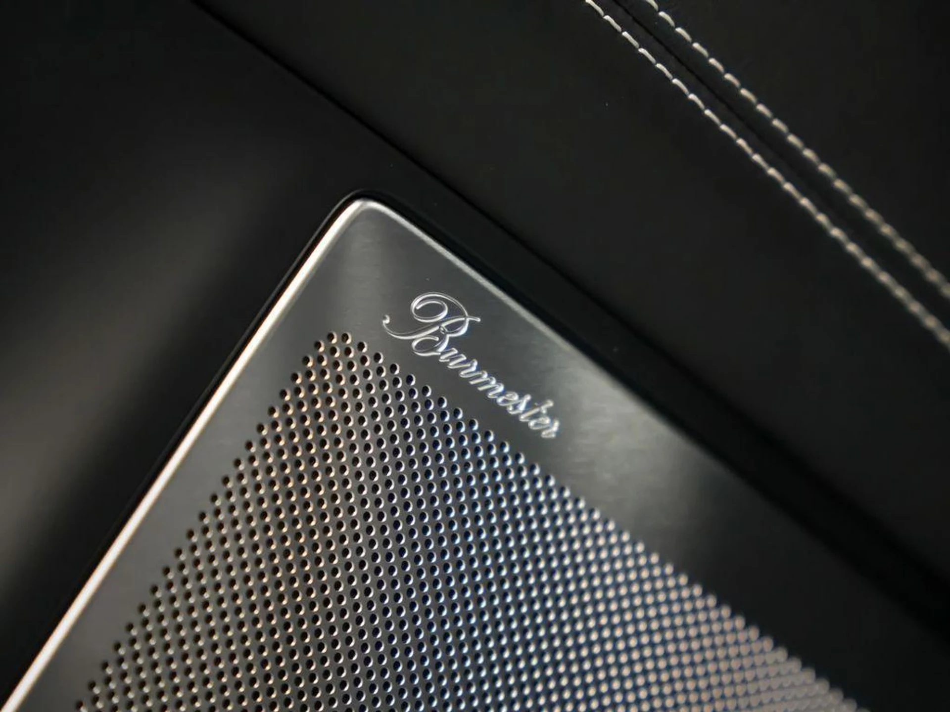 mph019_1293057832_Veyqk_Bsx85y_O_Jnwa9z0i420_U1_Rs_7a93a77cac