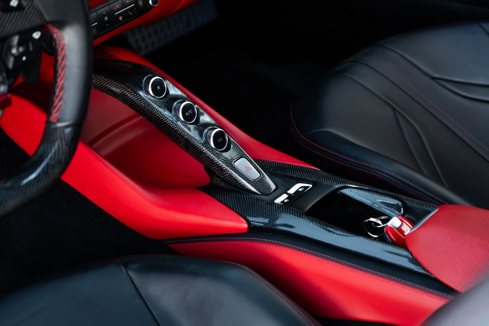 mph019_12932235_Used_2019_Ferrari_812_Superfast_1789595110_c593a49a2d