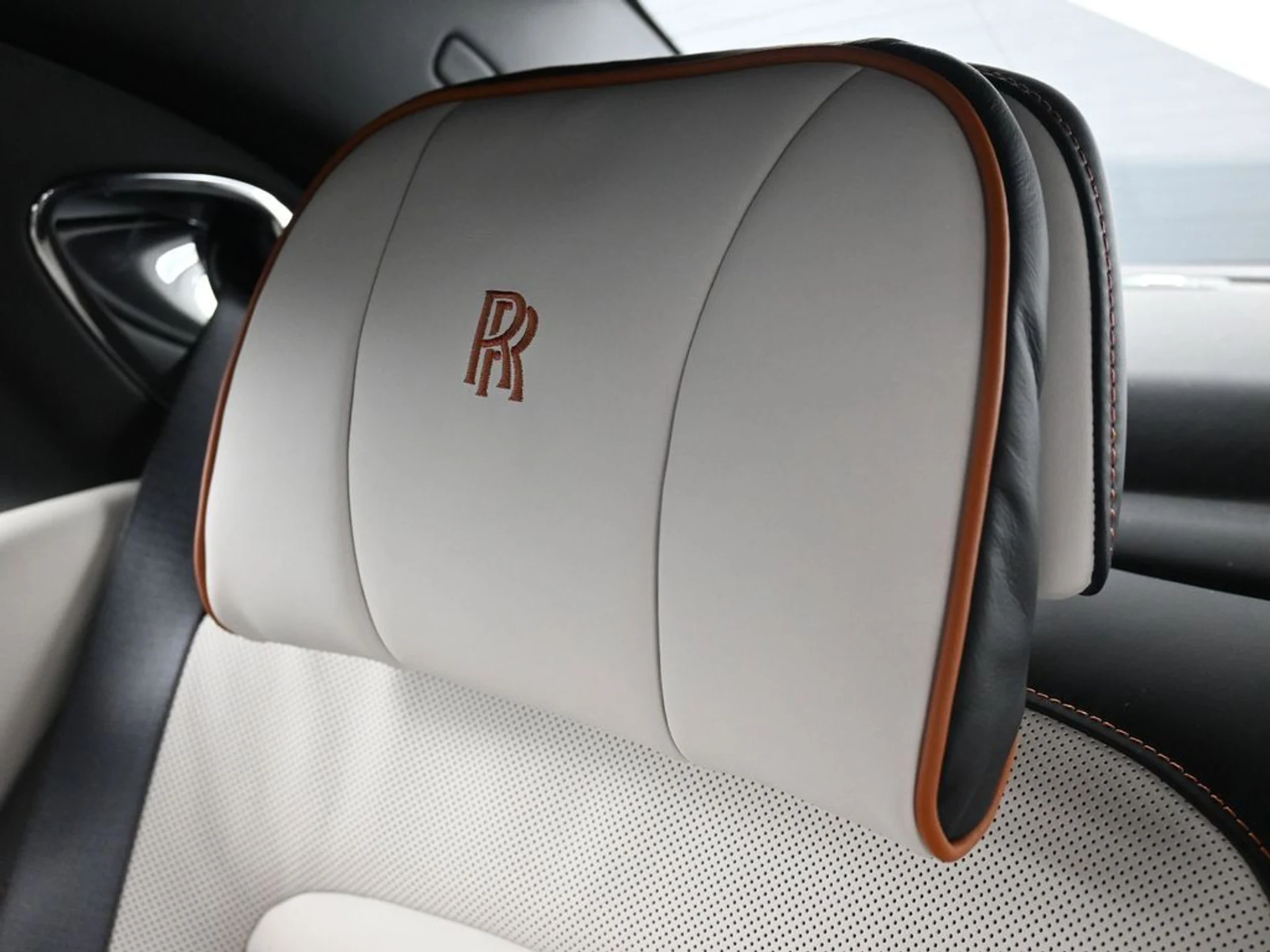 mph019_1301133965_aaeddf21709138373cd7c7b0d7f43719x_2094073e92