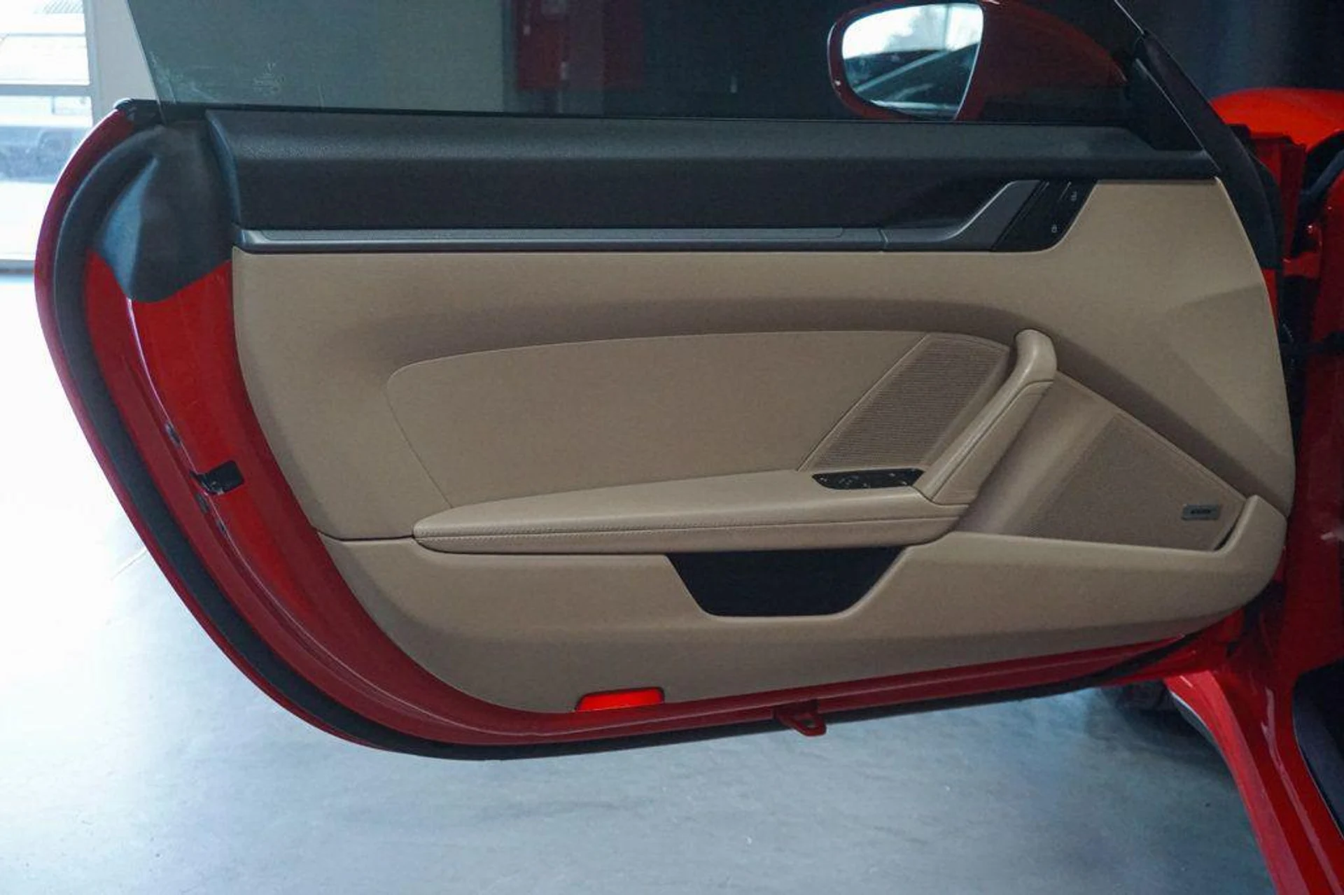 mph019_1301471373_t_L4_IV_Wox_Yk8_8c_R61_Zrbsk_D_Sd_E_3d1084a2de