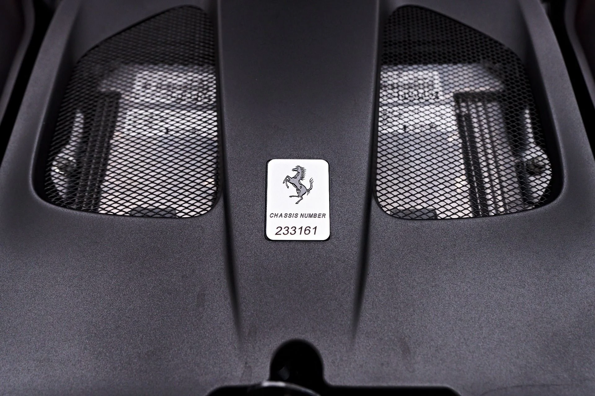 mph019_1311457703_Used_2018_Ferrari_812_Superfast_Base_1749002871_ab1c2a1614