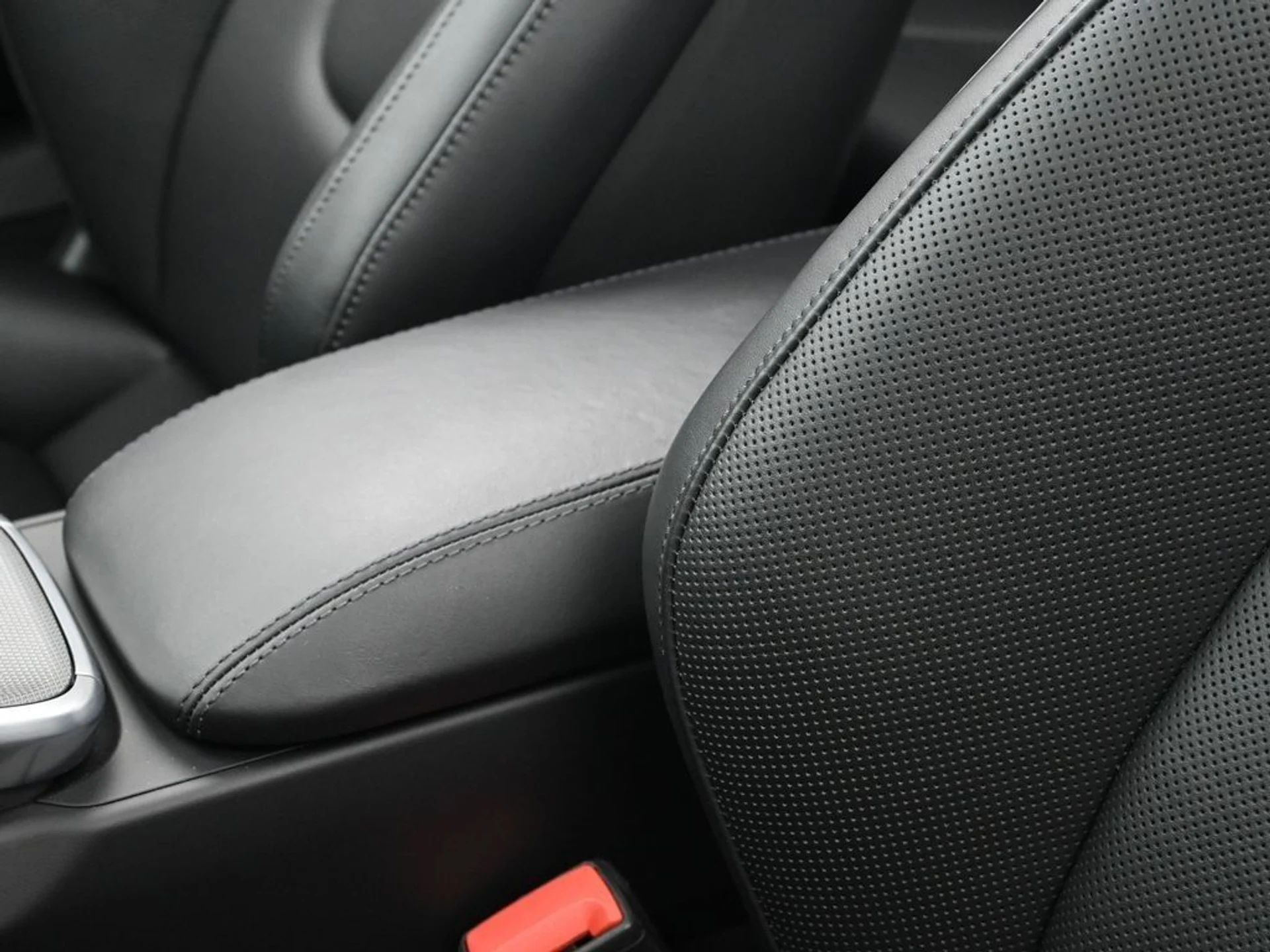 mph019_1317965596_5eee69b3382f2259ee536290b0df9338x_1c7553247d