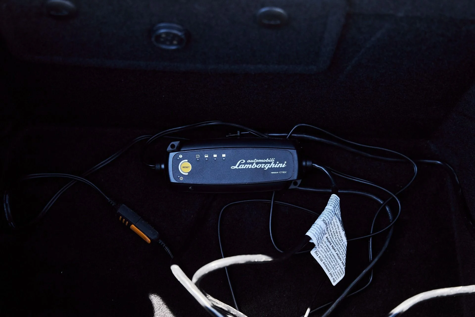 mph019_1322101398_Used_2020_Lamborghini_Huracan_EVO_Base_1777394789_6af8704d33