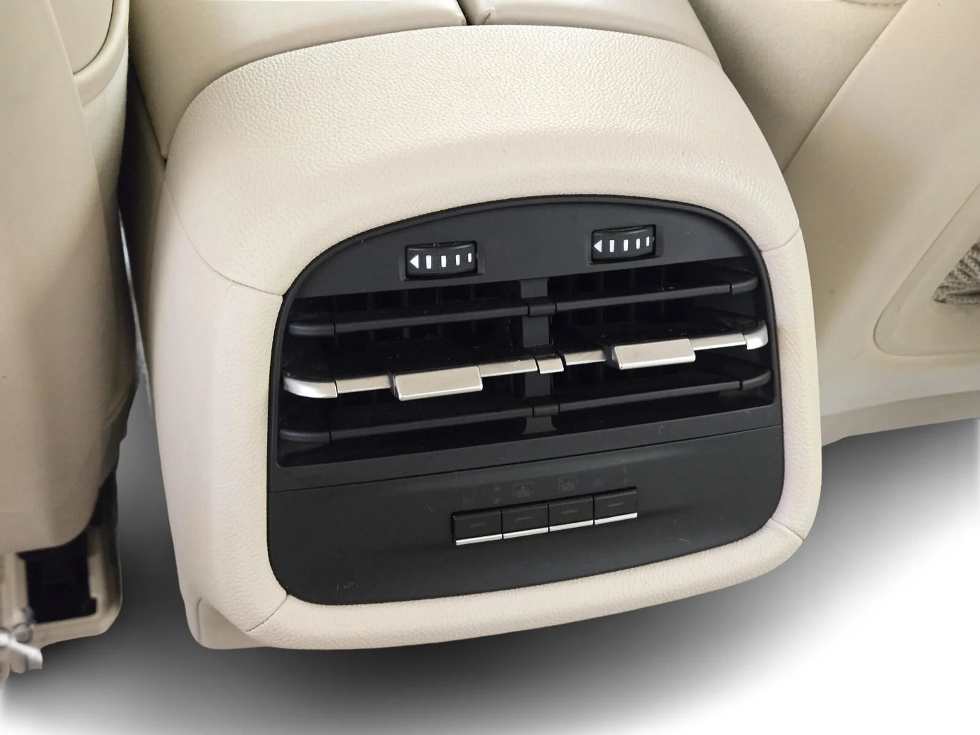 mph019_1323356737_Used_2022_Maserati_Ghibli_Modena_1772692333_5f1183e4af