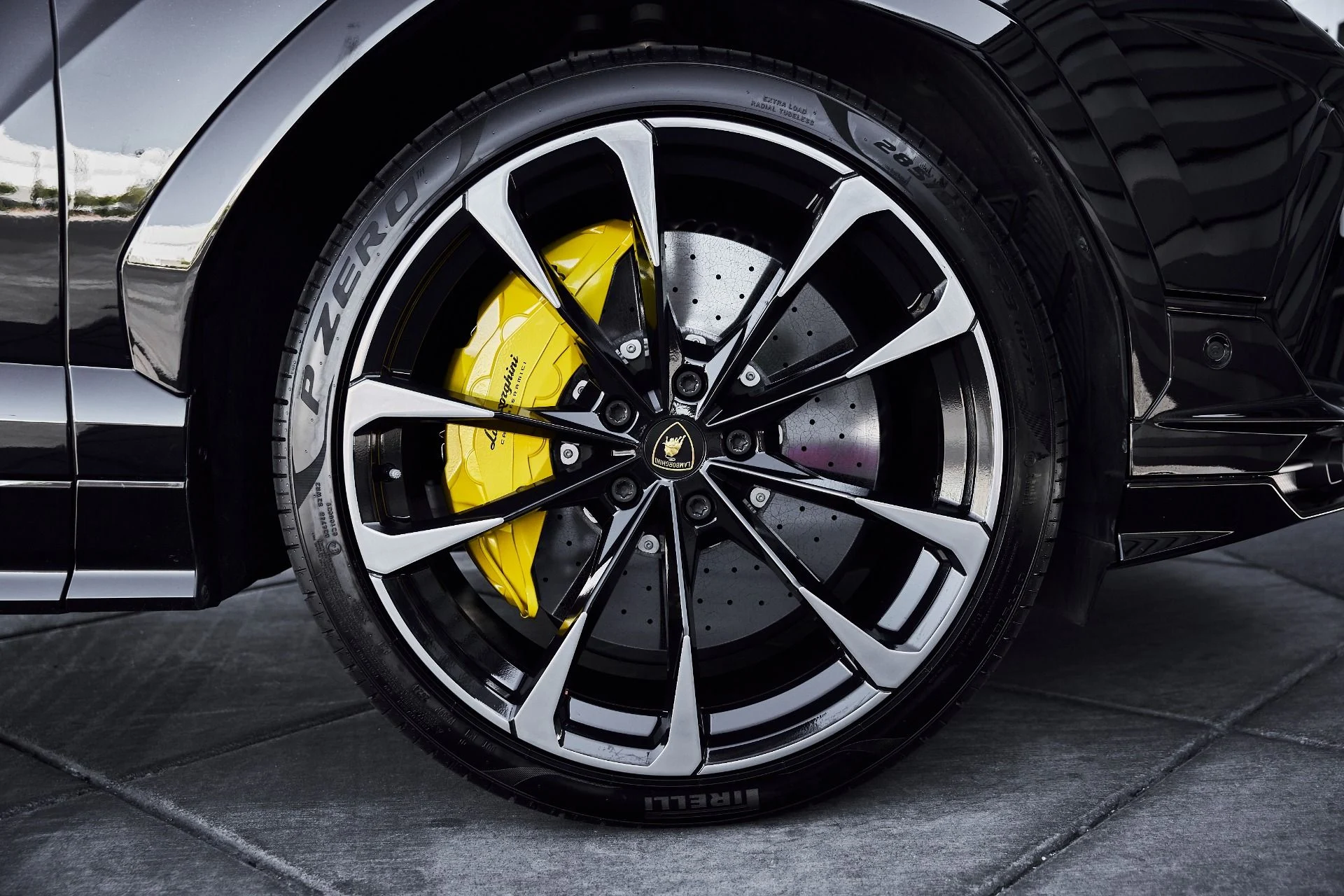 mph019_1323578946_Used_2024_Lamborghini_Urus_S_1780082838_304cc5fde7
