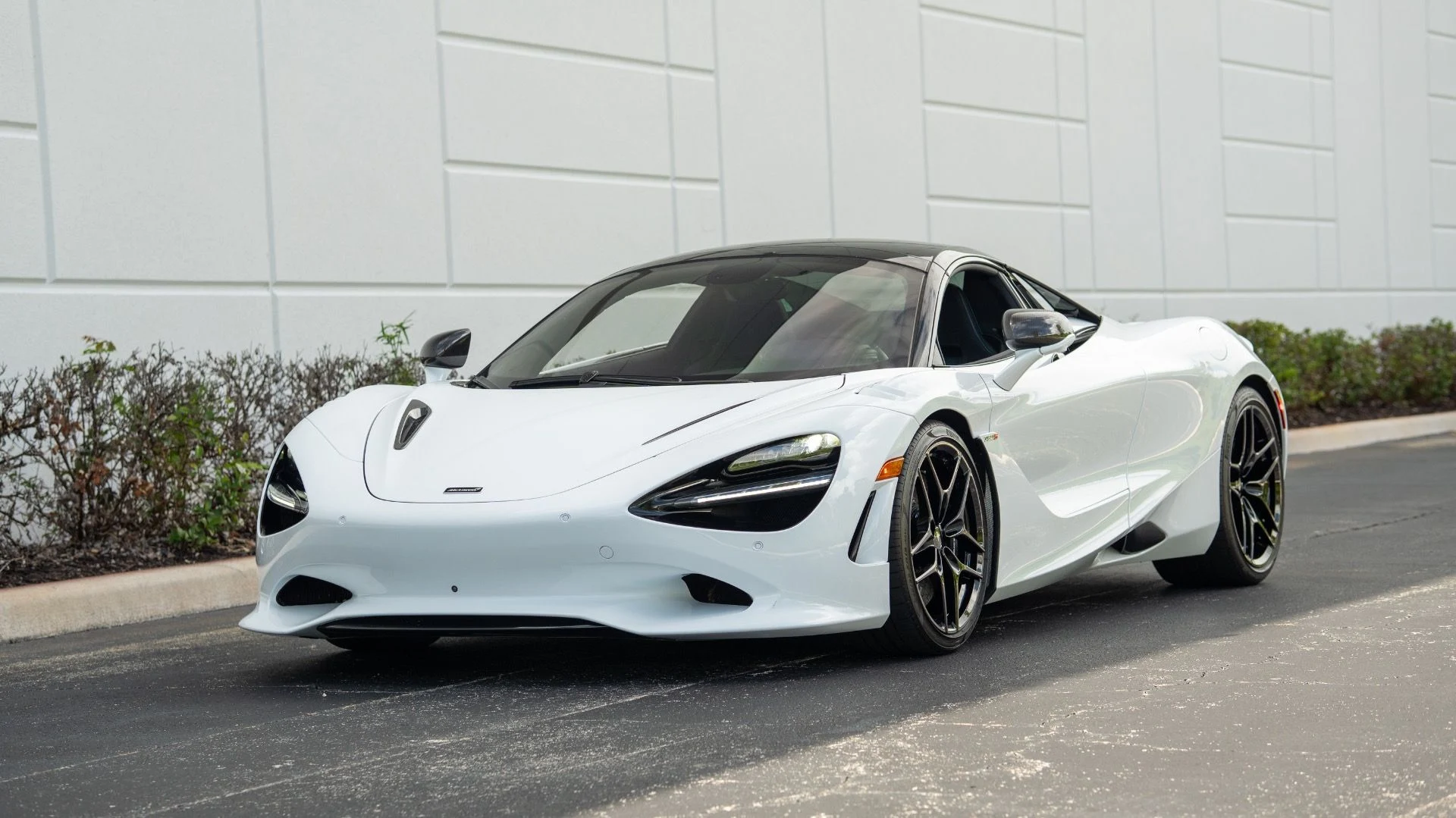 mph019_1328898301_Used_2024_Mc_Laren_750_S_Spider_1753306142_70a498352a